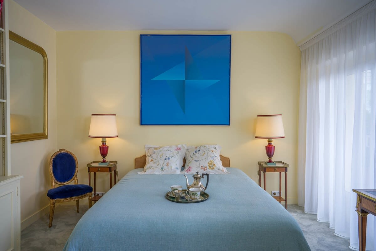 Paris Indulgence - Image 26