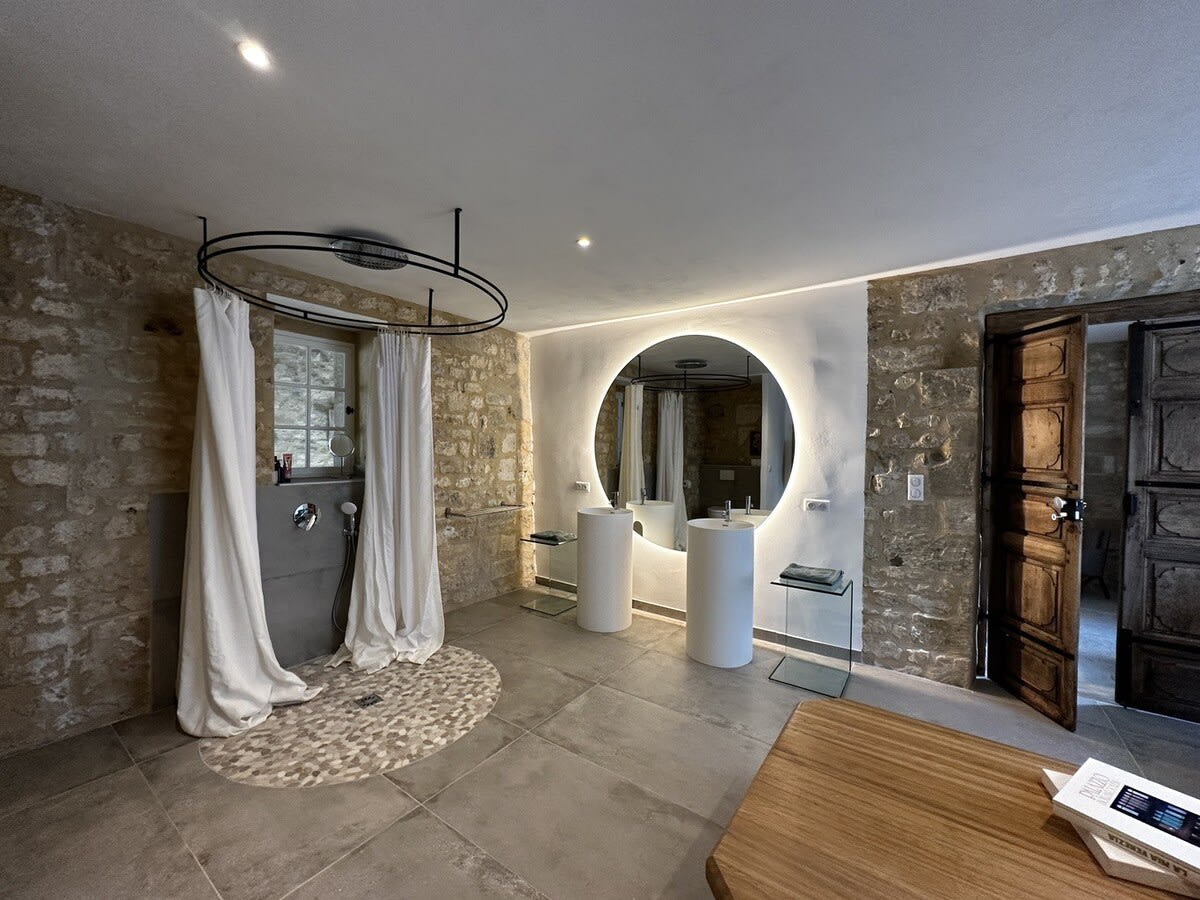 The Vaulted Palace - Image 25