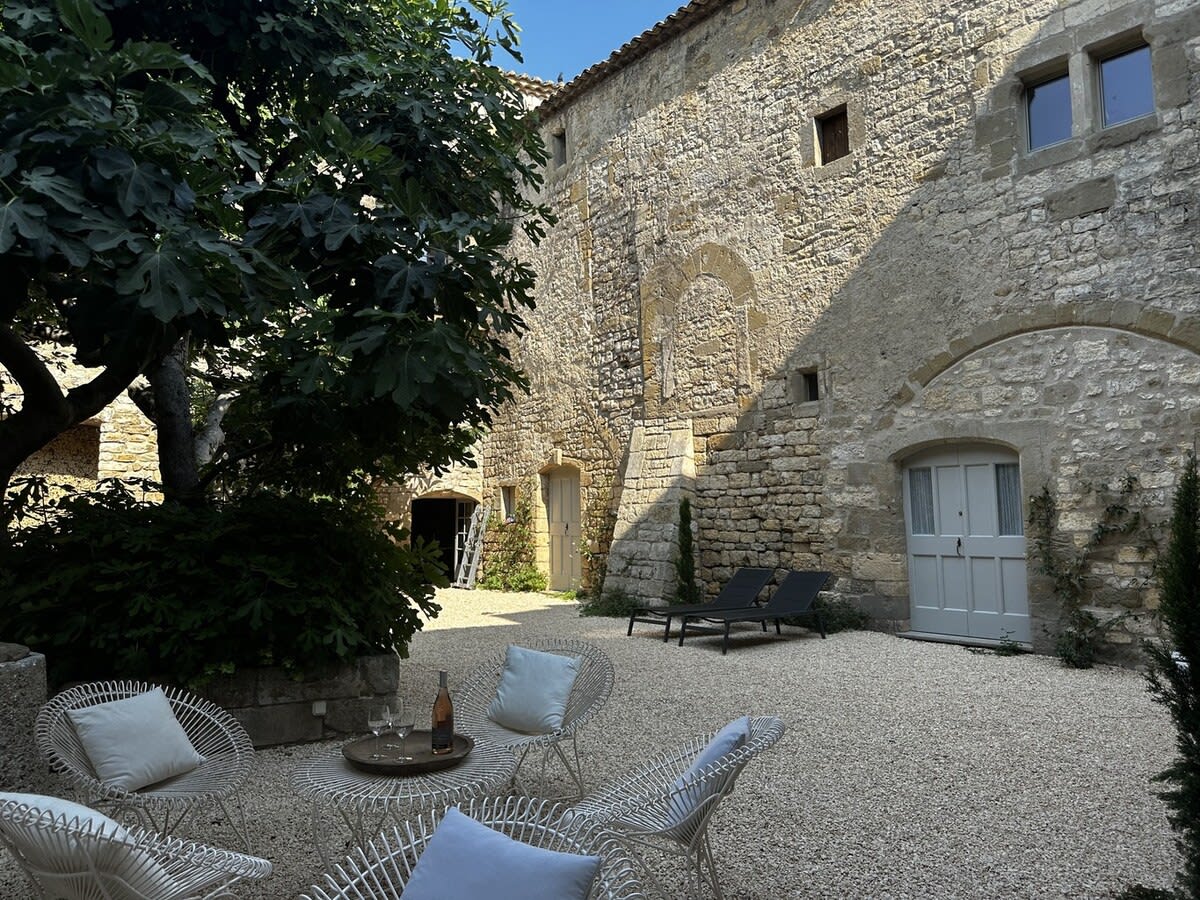 The Vaulted Palace - Image 35