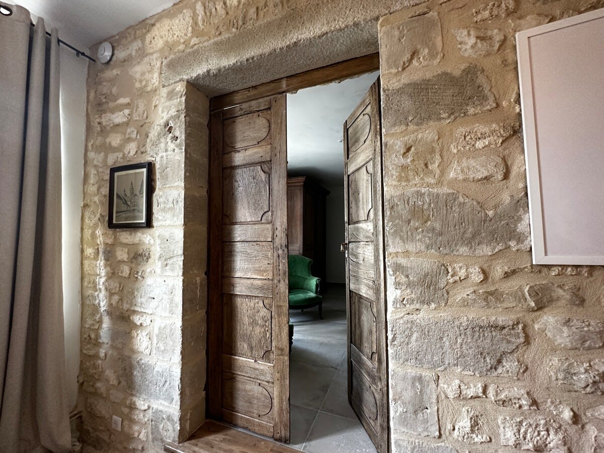 The Vaulted Palace - Image 22