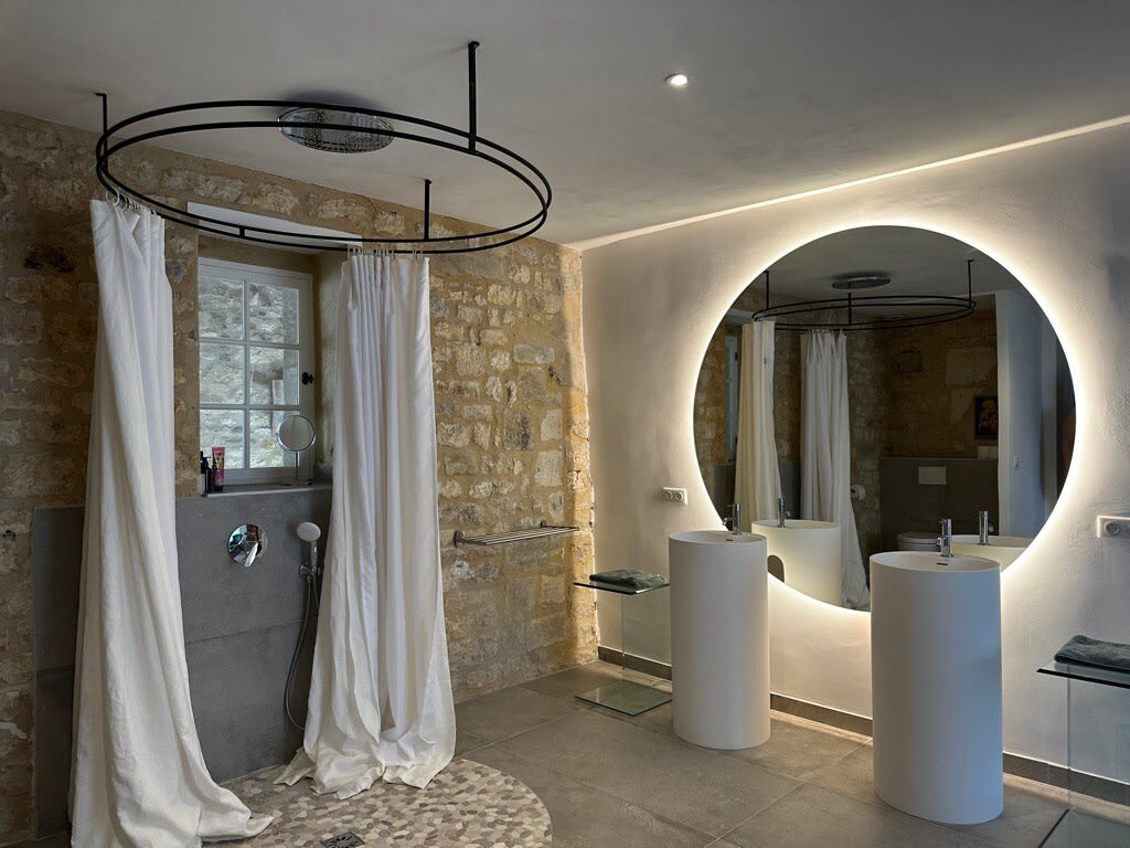 The Vaulted Palace - Image 24