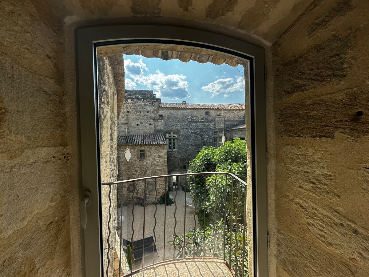 The Vaulted Palace - Image 26