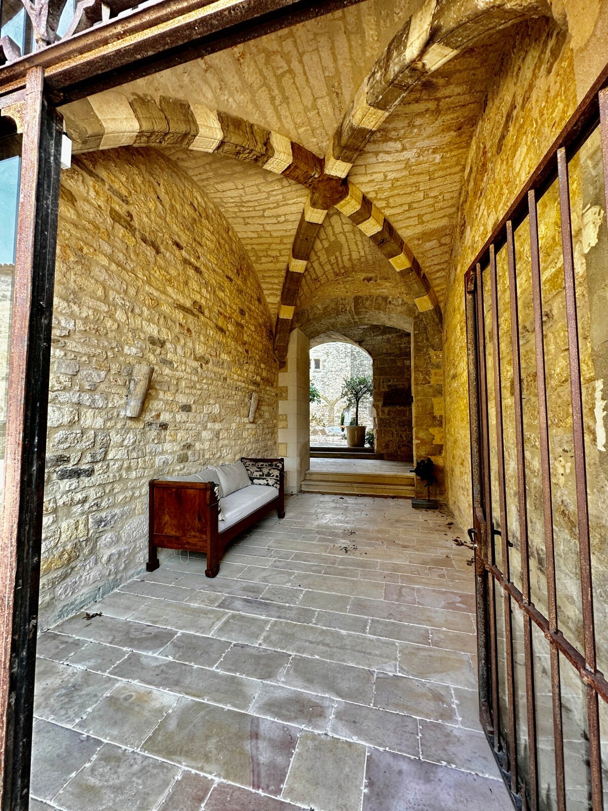 The Vaulted Palace - Image 33