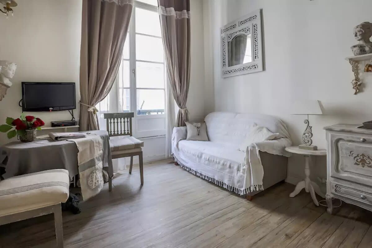 La Belle Du Marais - Cute Marais Hideaway — Paris - 3rd Arrondissement, Île-de-France — vacation rental