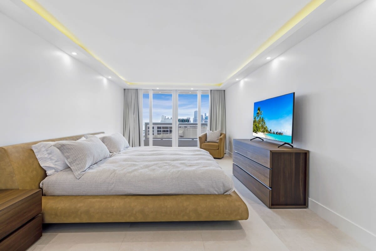 Remote-Ready Bayview Residence | StayCozy