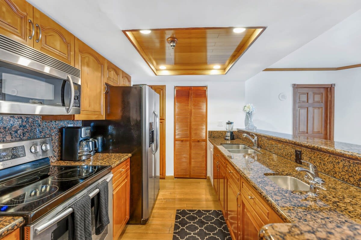 Bayfront Long-Stay | Premium Amenities | StayCozy