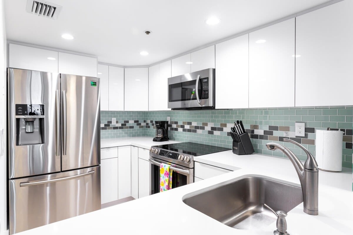 Gym | Ideal Long Term | Bay View | Pool | StayCozy