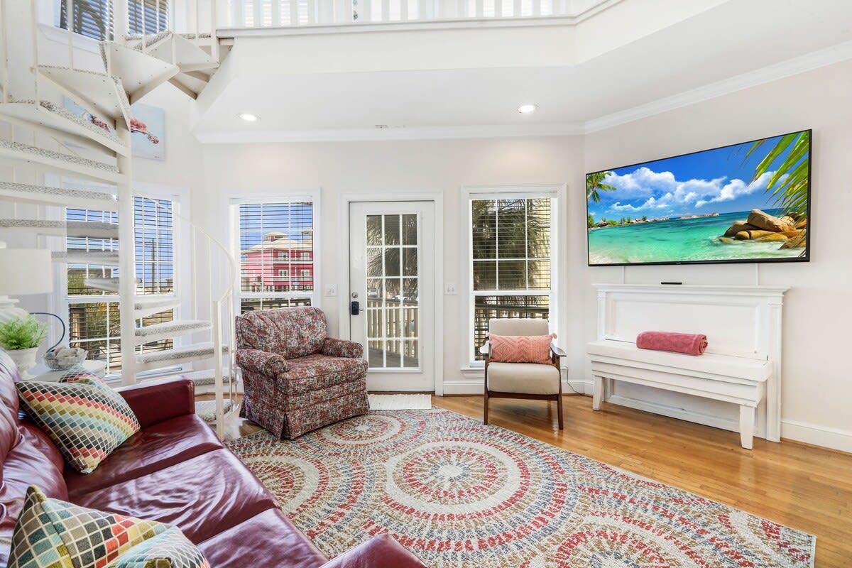 Camp David Side A: pvt. pool, beach view, sleeps 9 — Gulf Shores, AL — vacation rental