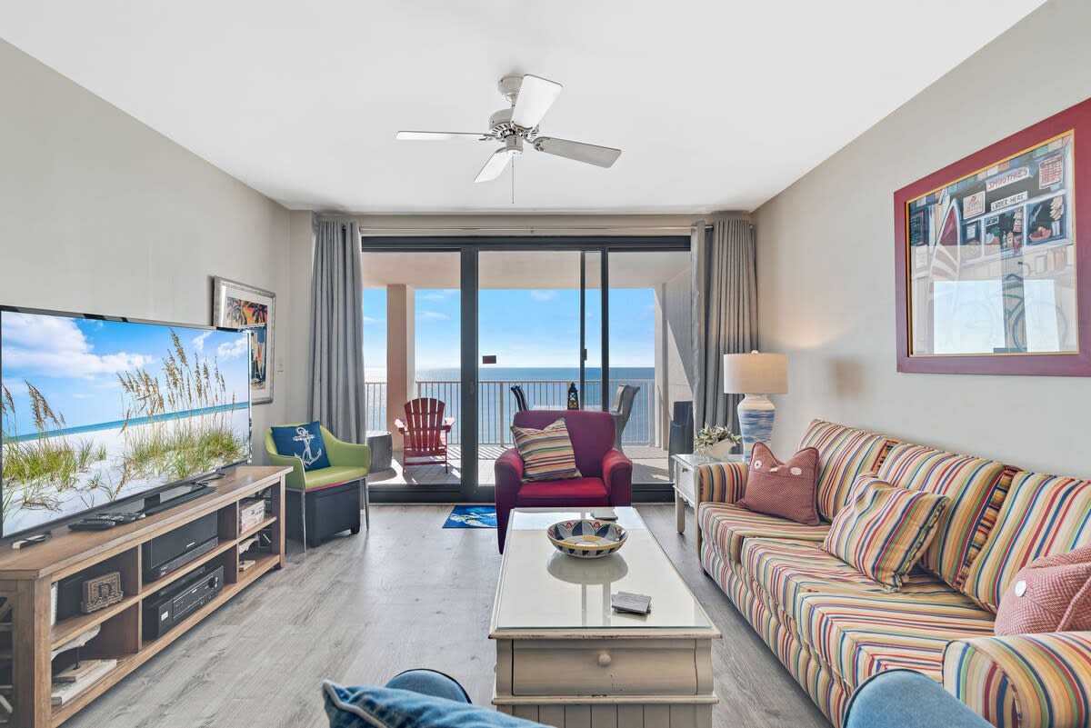 Windward Pointe 1104, FREE chair and umbrella rental, 3 bedrooms, SLEEPS 10 — Orange Beach, AL — vacation rental