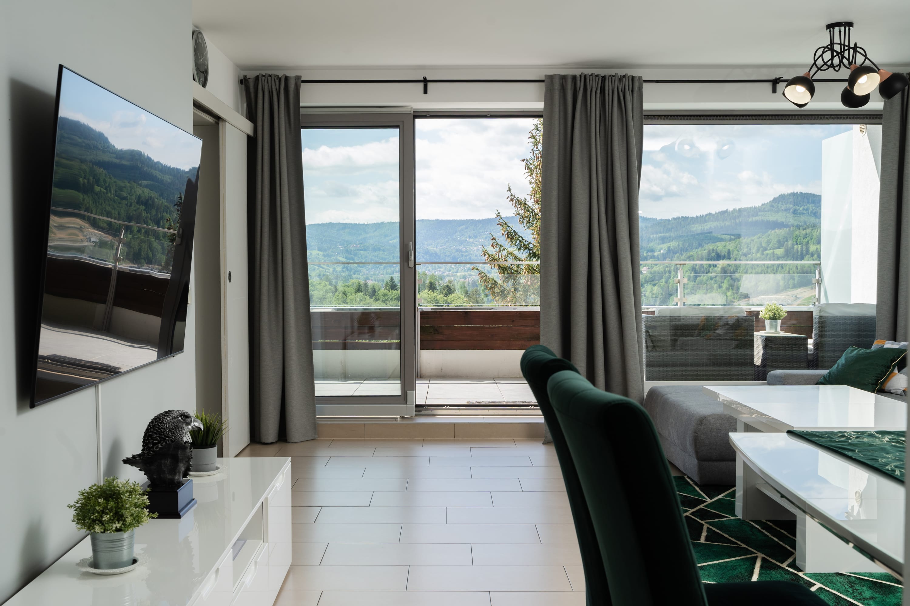 View 10