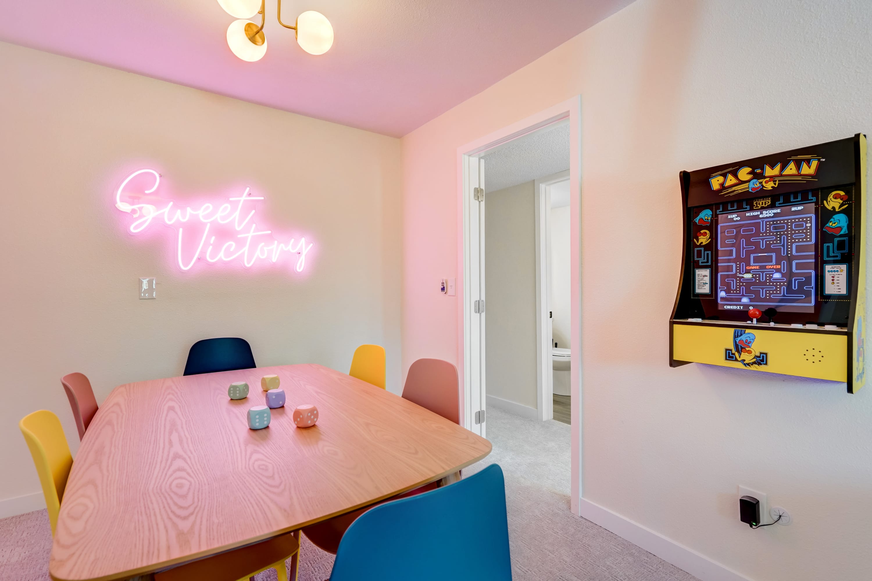 Rainbow Road! Hot Tub! Pikes Peak Views! Pac Man! — Colorado Springs, CO — vacation rental