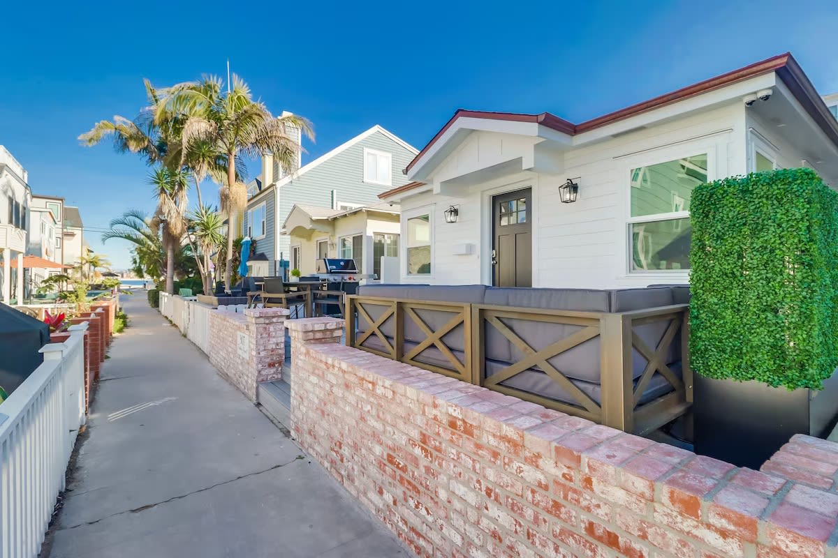 Breezy Bayside Cottage — San Diego, CA — vacation rental