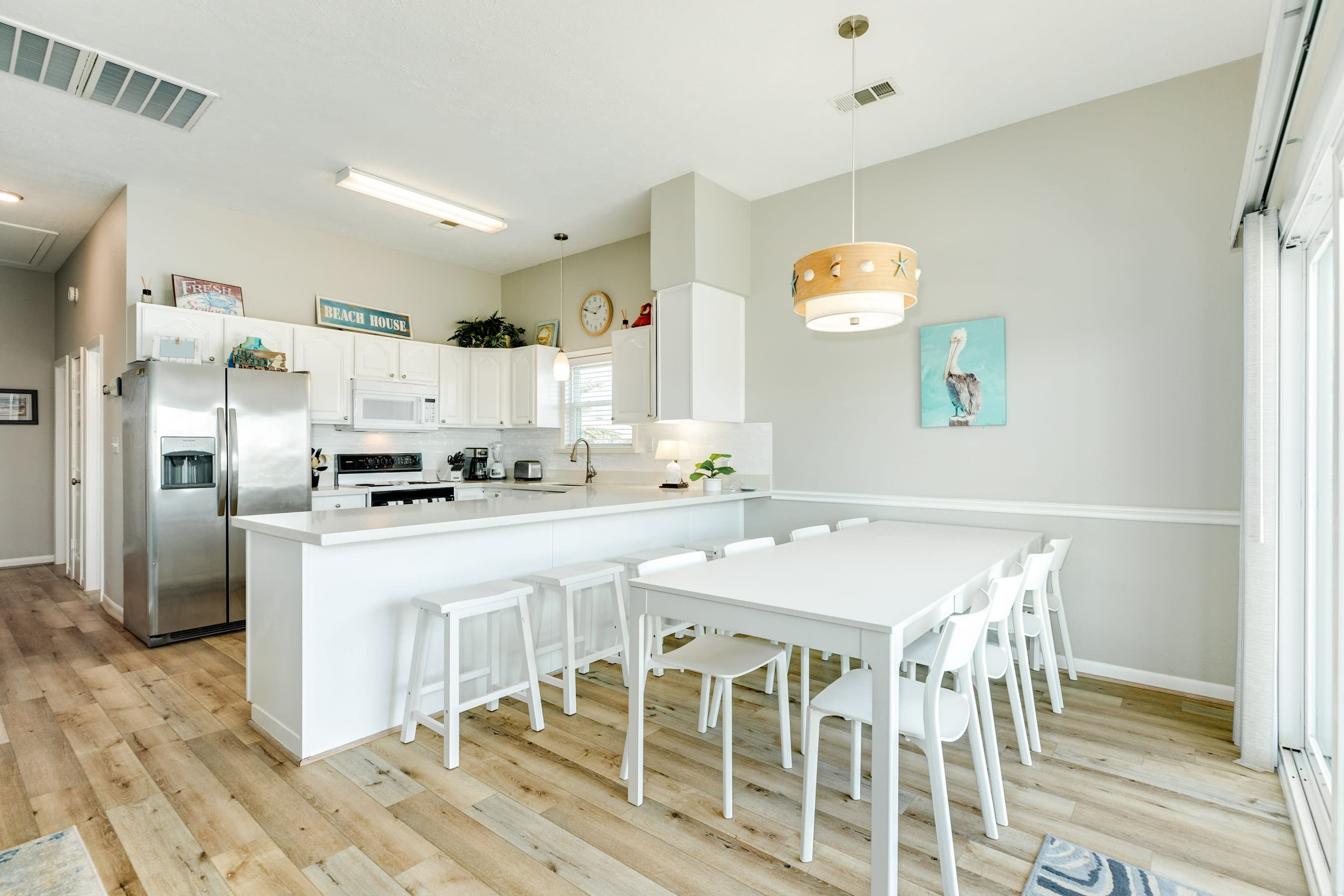 Rod N Reel Retreat Great Fishing Boating 9