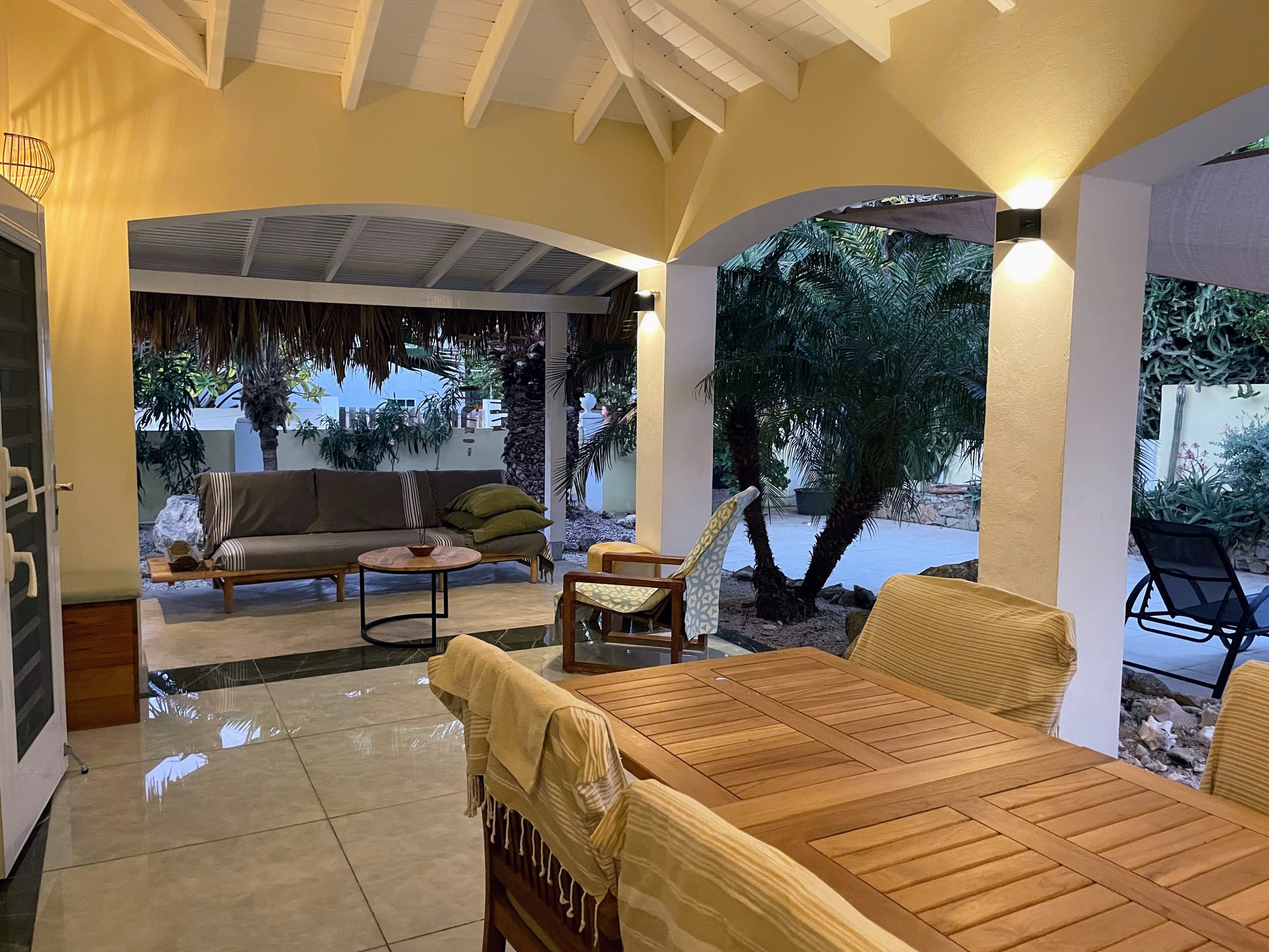 21 Makambaplein, Kralendijk, Caribbean Netherlands