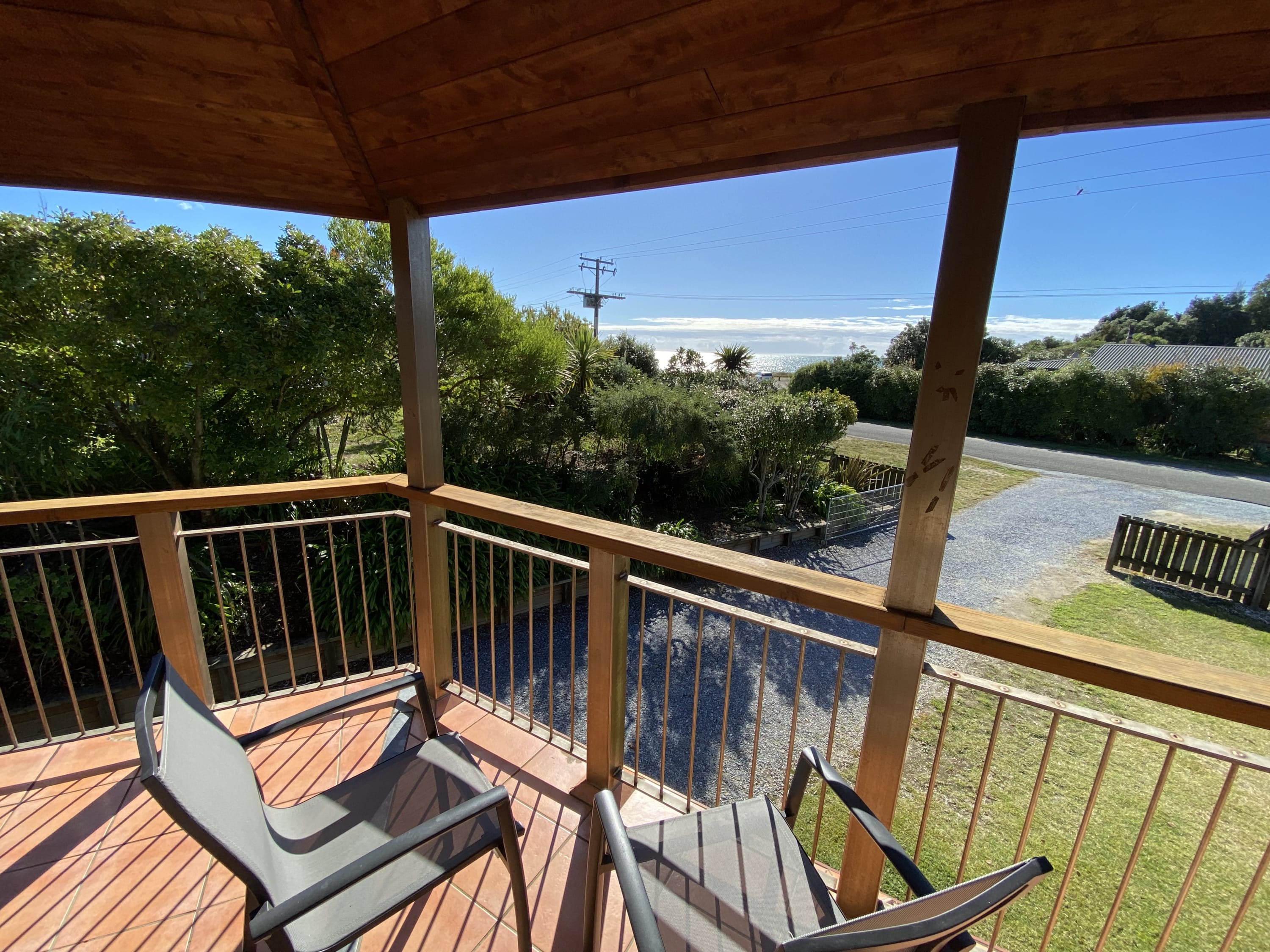 Pohara Tide - Beach Getaway