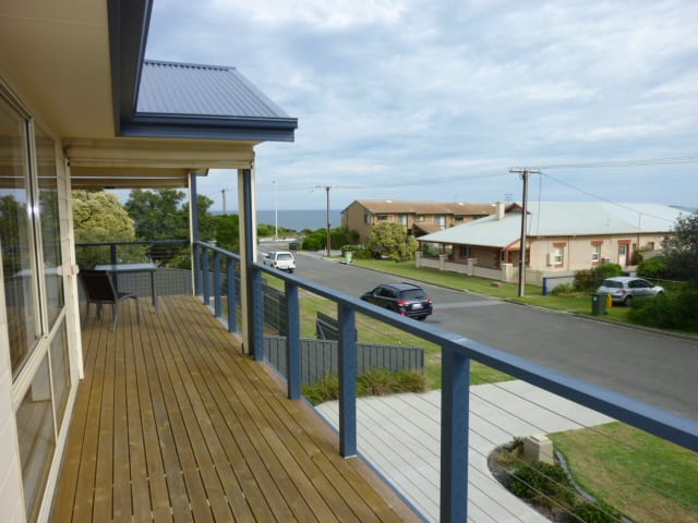 View 2