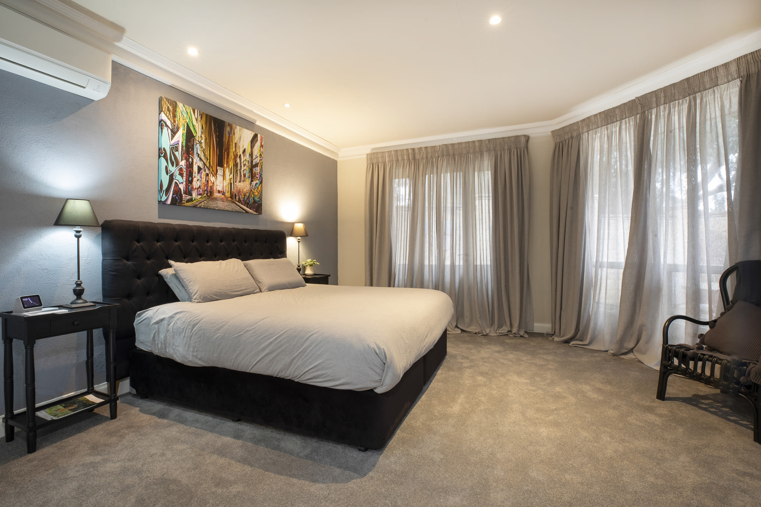 1 bedroom Pool Side Apartment