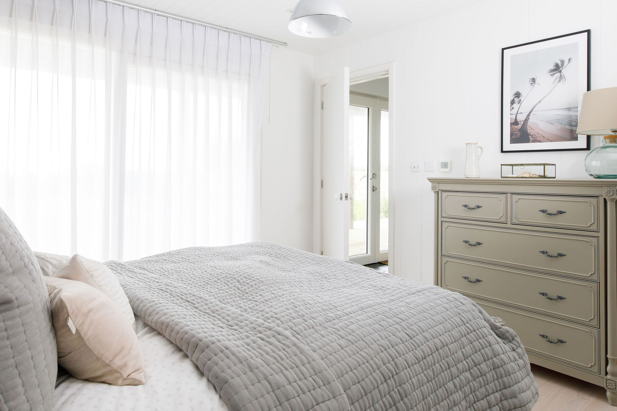 Master Bedroom with Queen Bed and En Suite