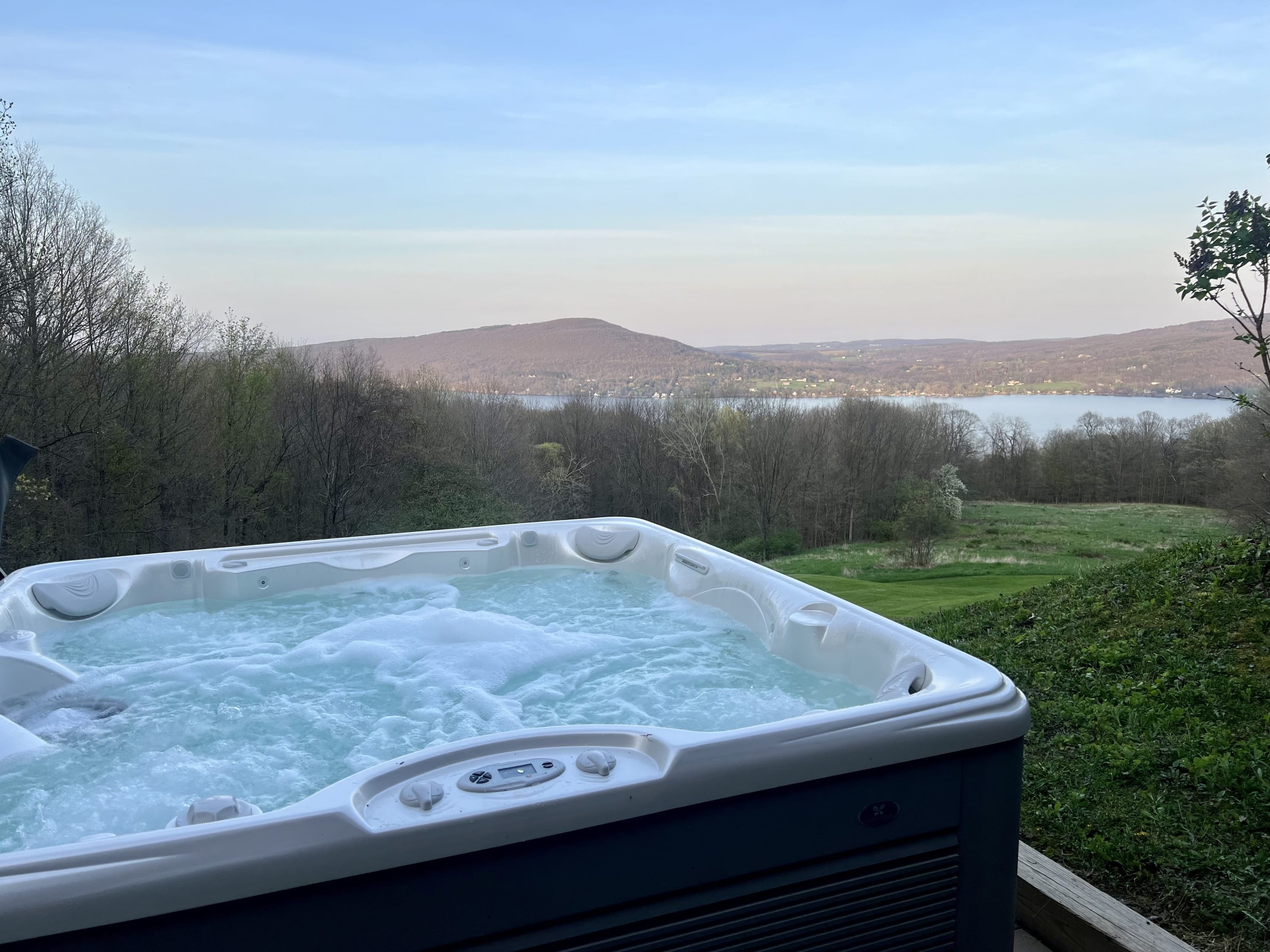 Lakeview Lodge: w/ hot tub and amazing lake views! - Photo 1