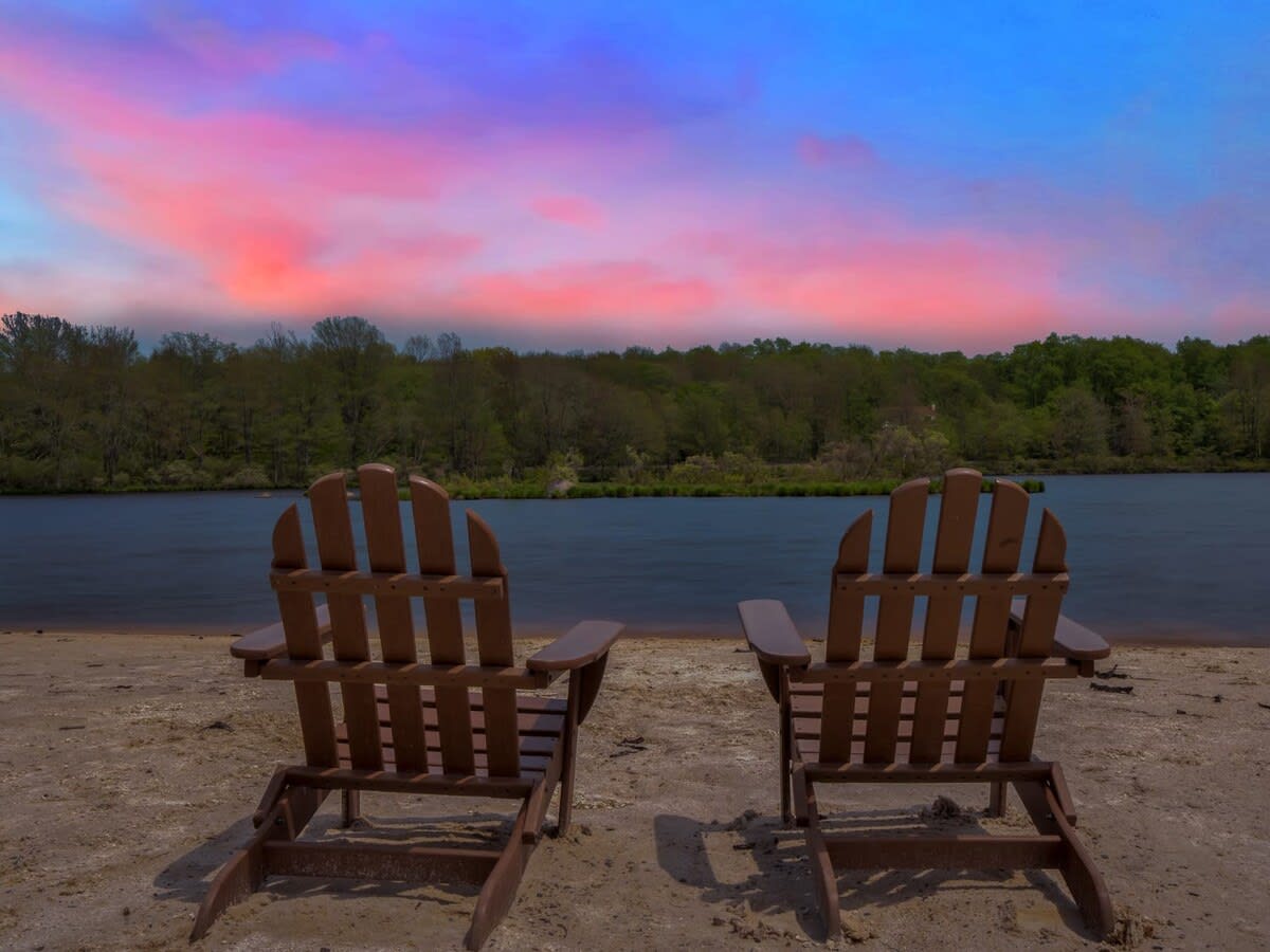 Lakeview Chalet | Arcade | Fire Pit | Lake Access