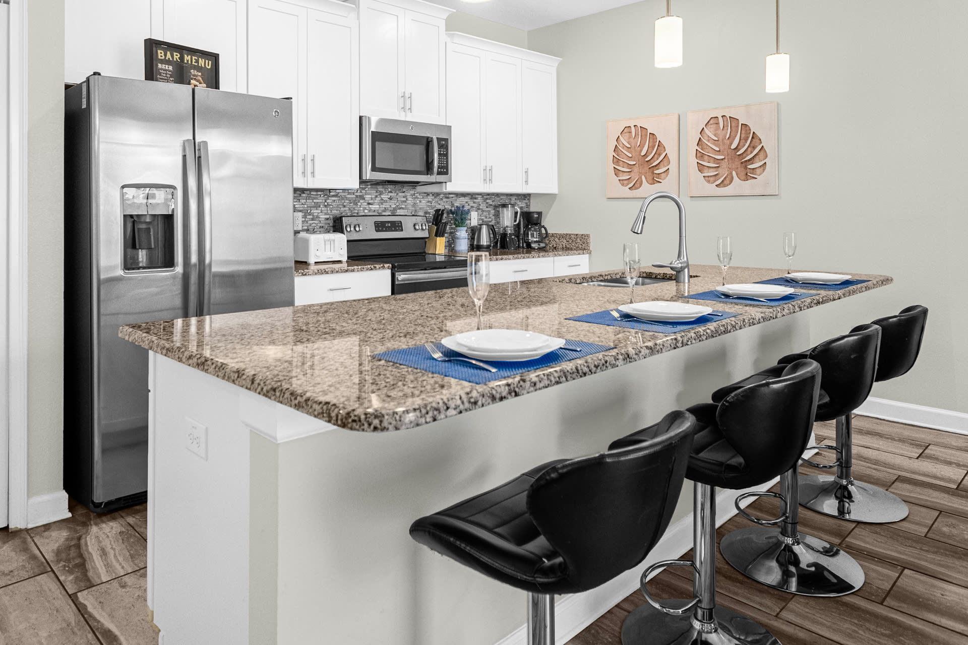 Fully Equipped Chef's Kitchen