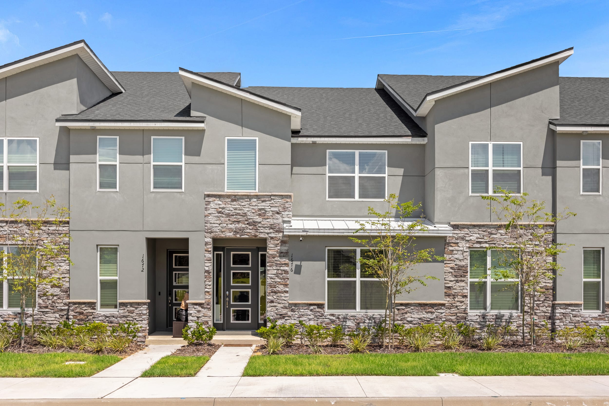 Luxury 4BD Townhome with Resort Access