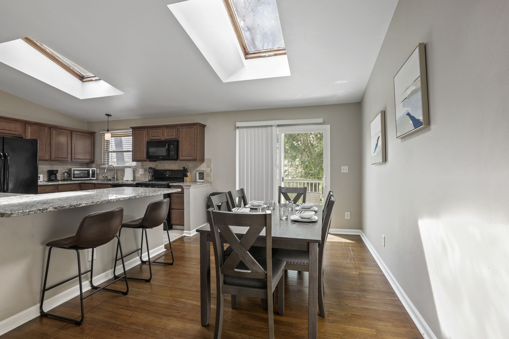 Woodward Park Charmer - 2 Ba 5 Bed - Fenced yard