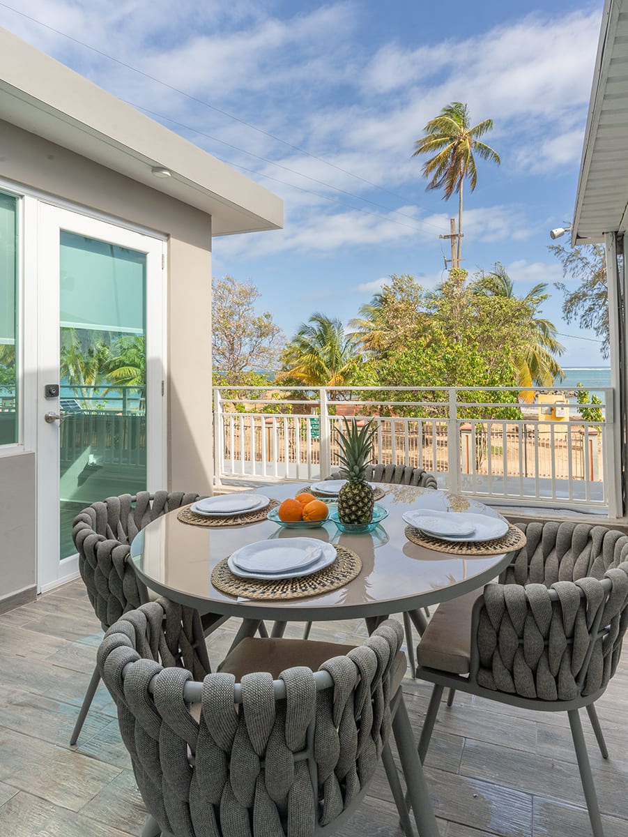 AQUA Terrazas 7 · Beachfront Getaway with King Bed - Property photo