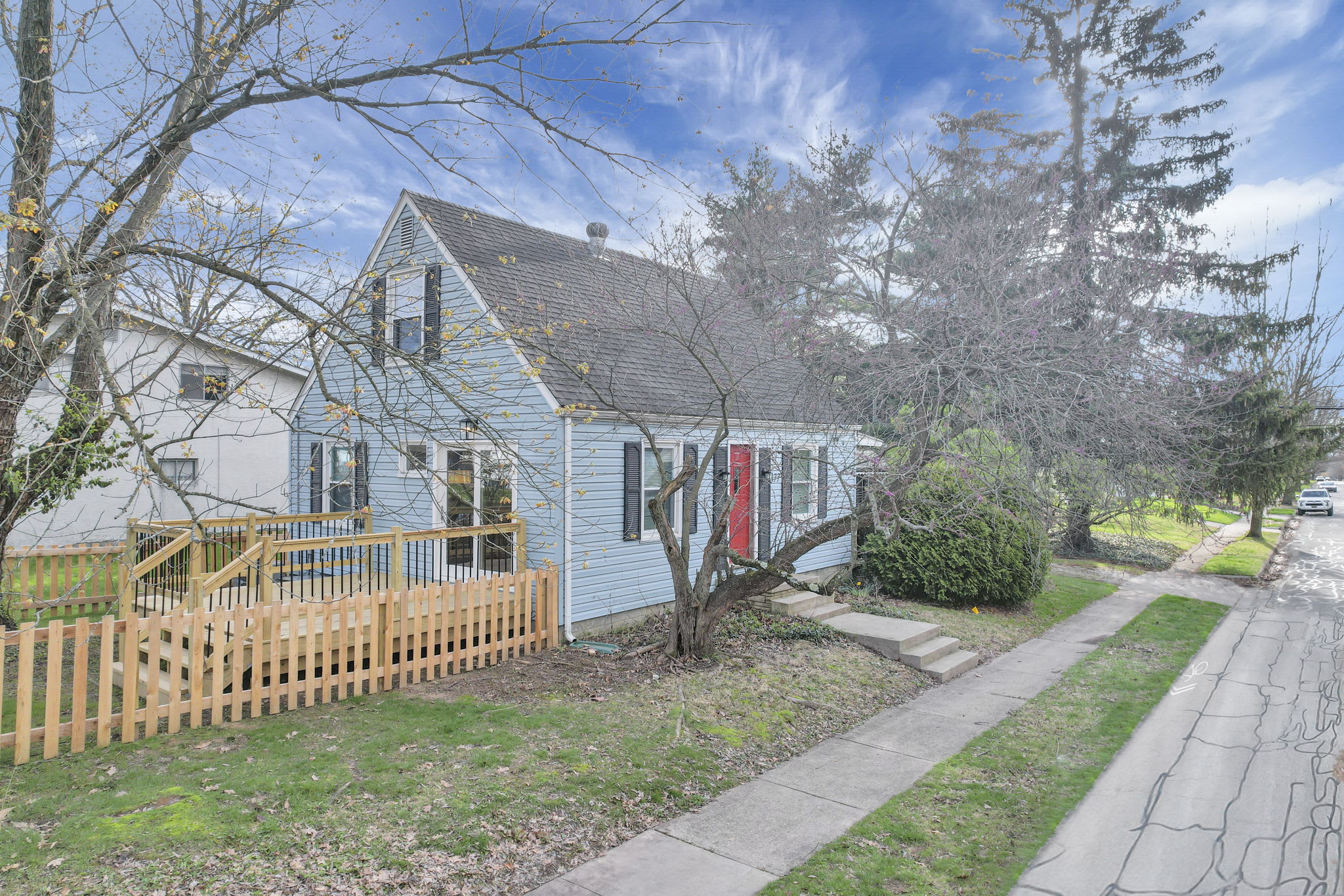 The Columbus Blue Bungalow - Photo 1