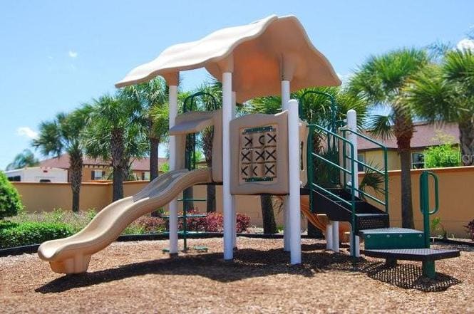 Townhouse w/pool slide & lazy river at Regal Palm