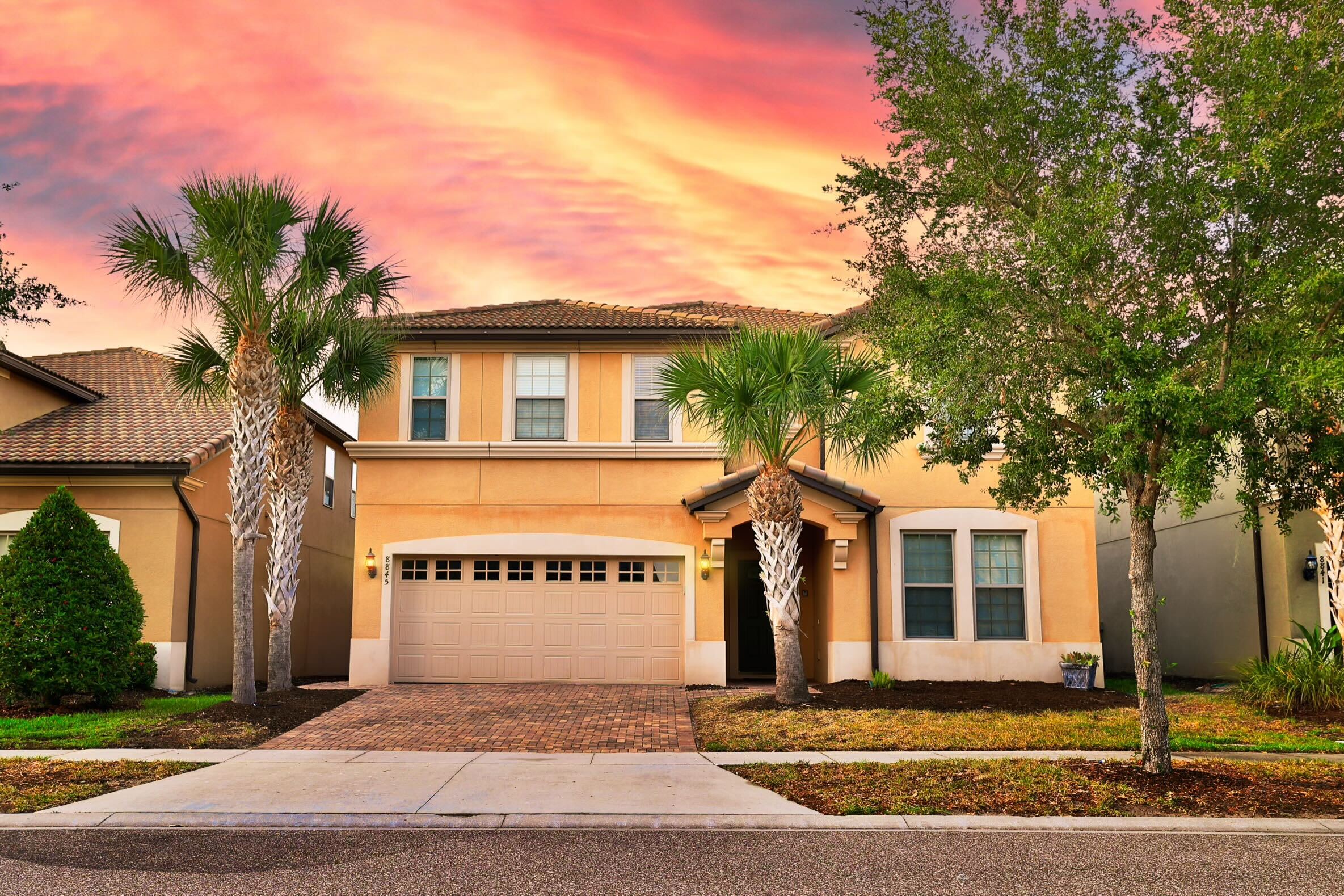 Villa w/ Heated pool & FREE Waterpark near Disney