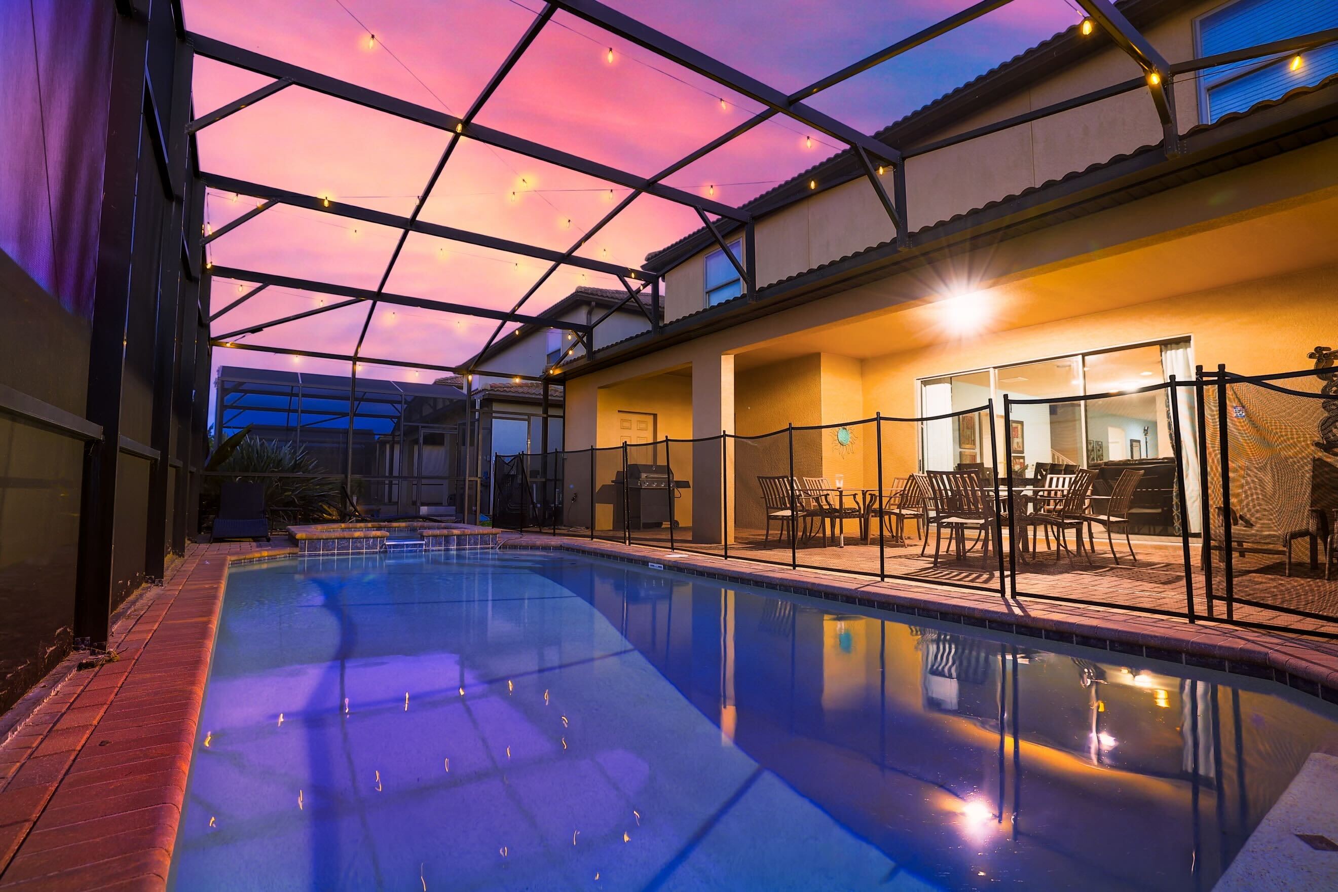 Villa w/ Heated pool & FREE Waterpark near Disney