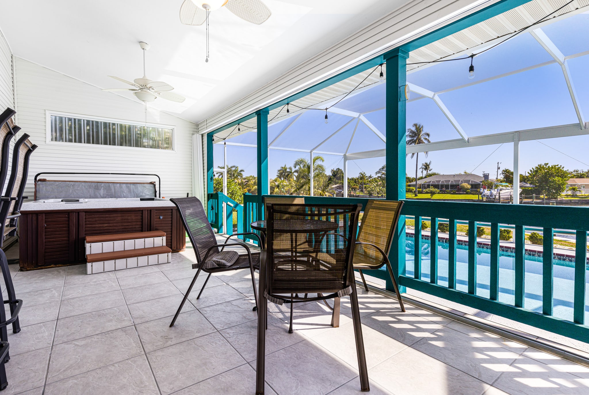 Sparkling Pool And Hot Tub - Inviting Tropical Paradise - Fort Myers, FL