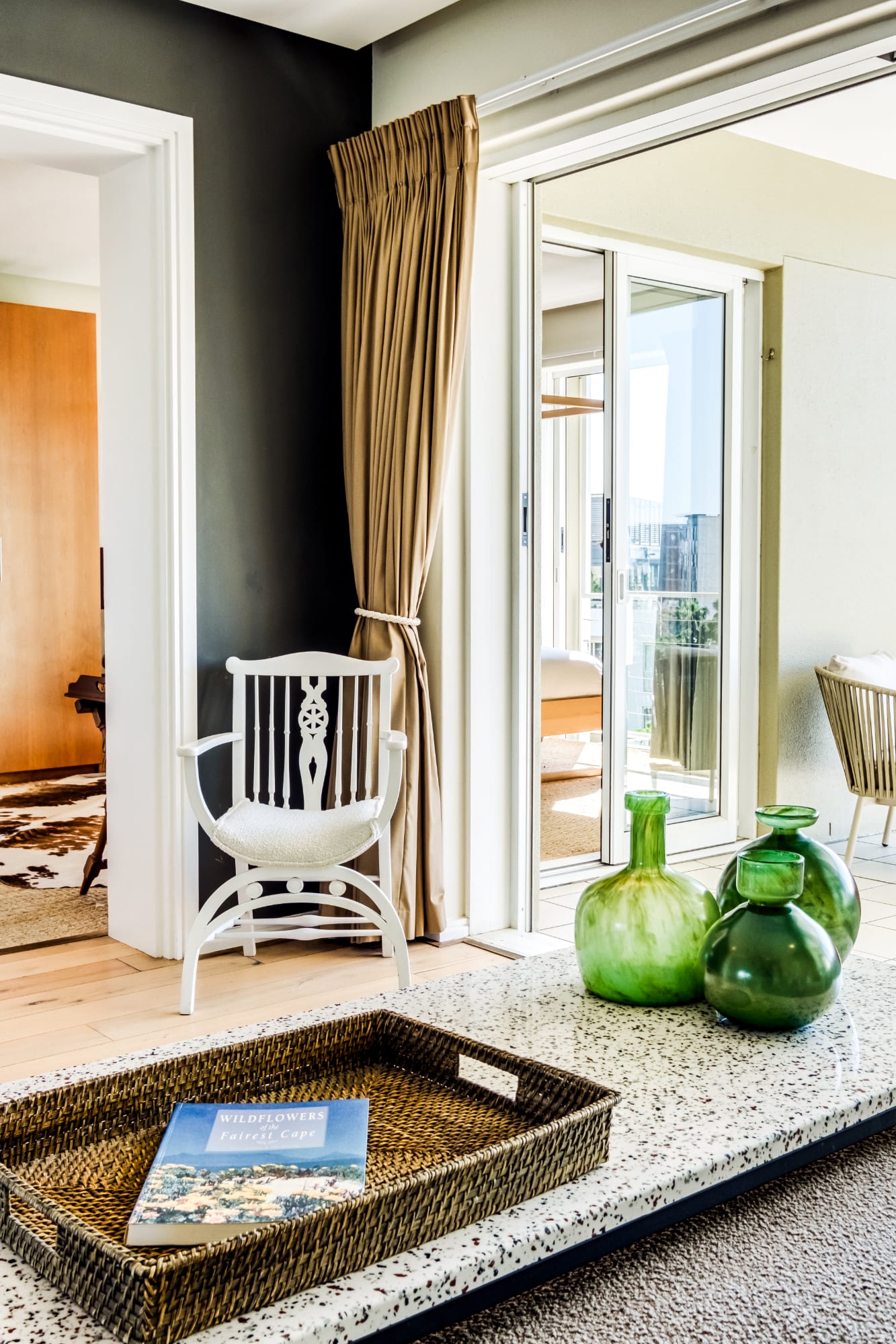 Escape to Exquisite Ellesmere 401 8