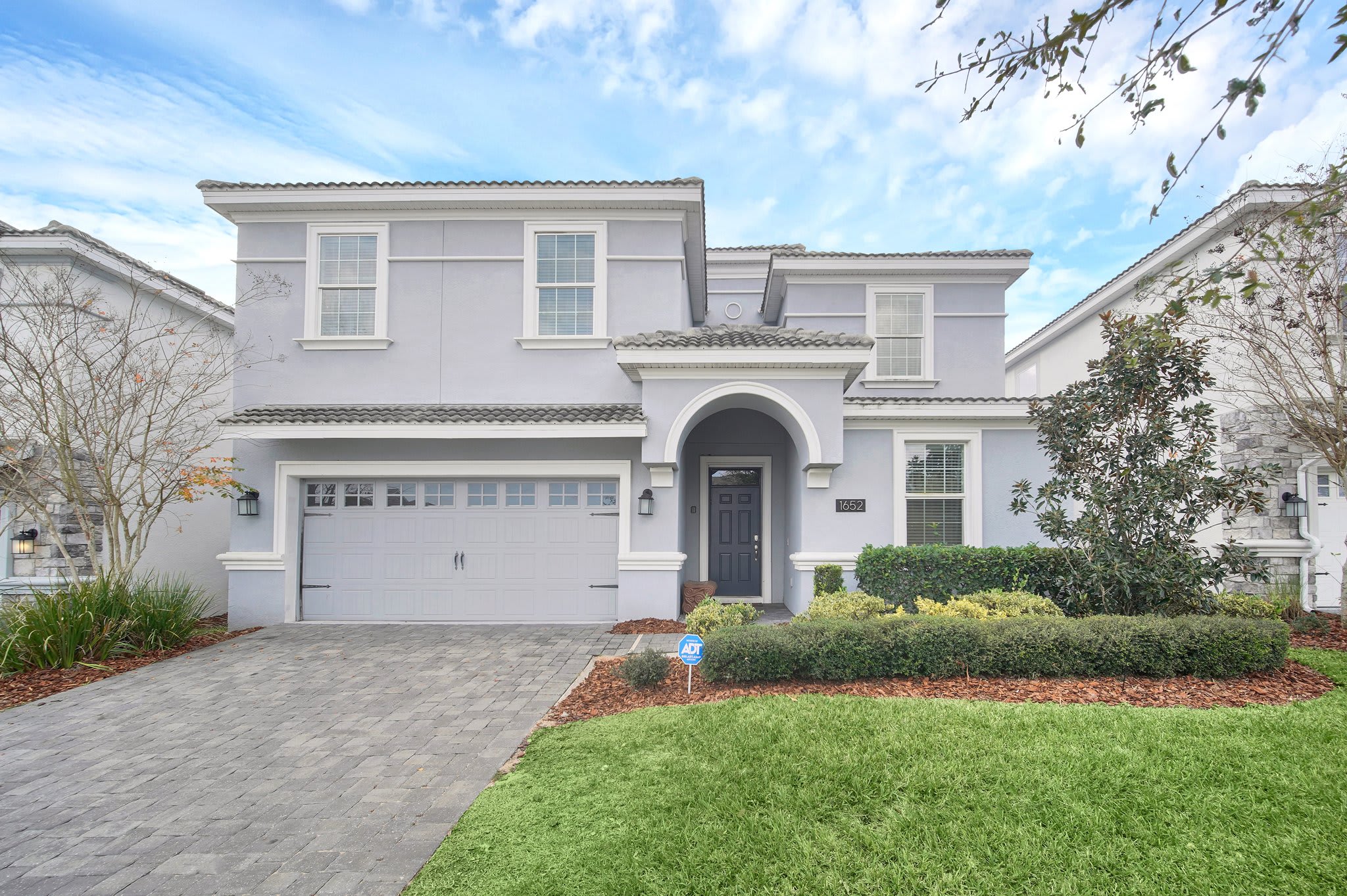 Epic 8B Villa Projector Theater Pool in Gated Community | Photo 2