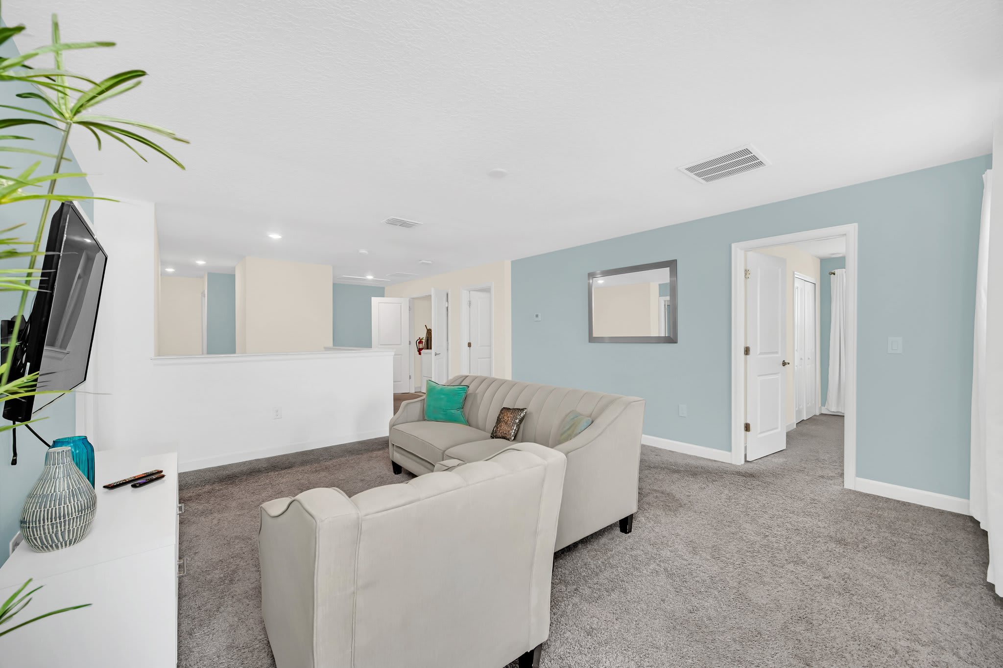 Epic 8B Villa Projector Theater Pool in Gated Community | Photo 35
