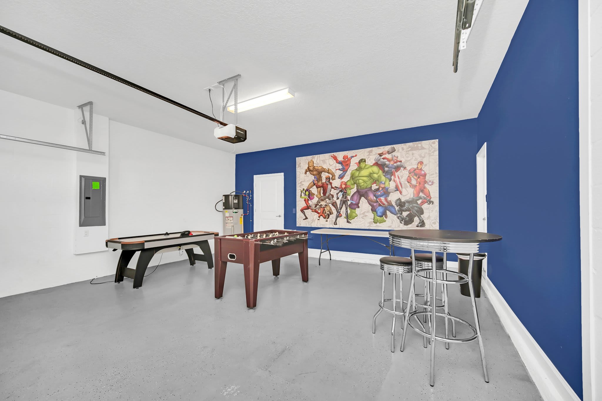Epic 8B Villa Projector Theater Pool in Gated Community | Photo 42