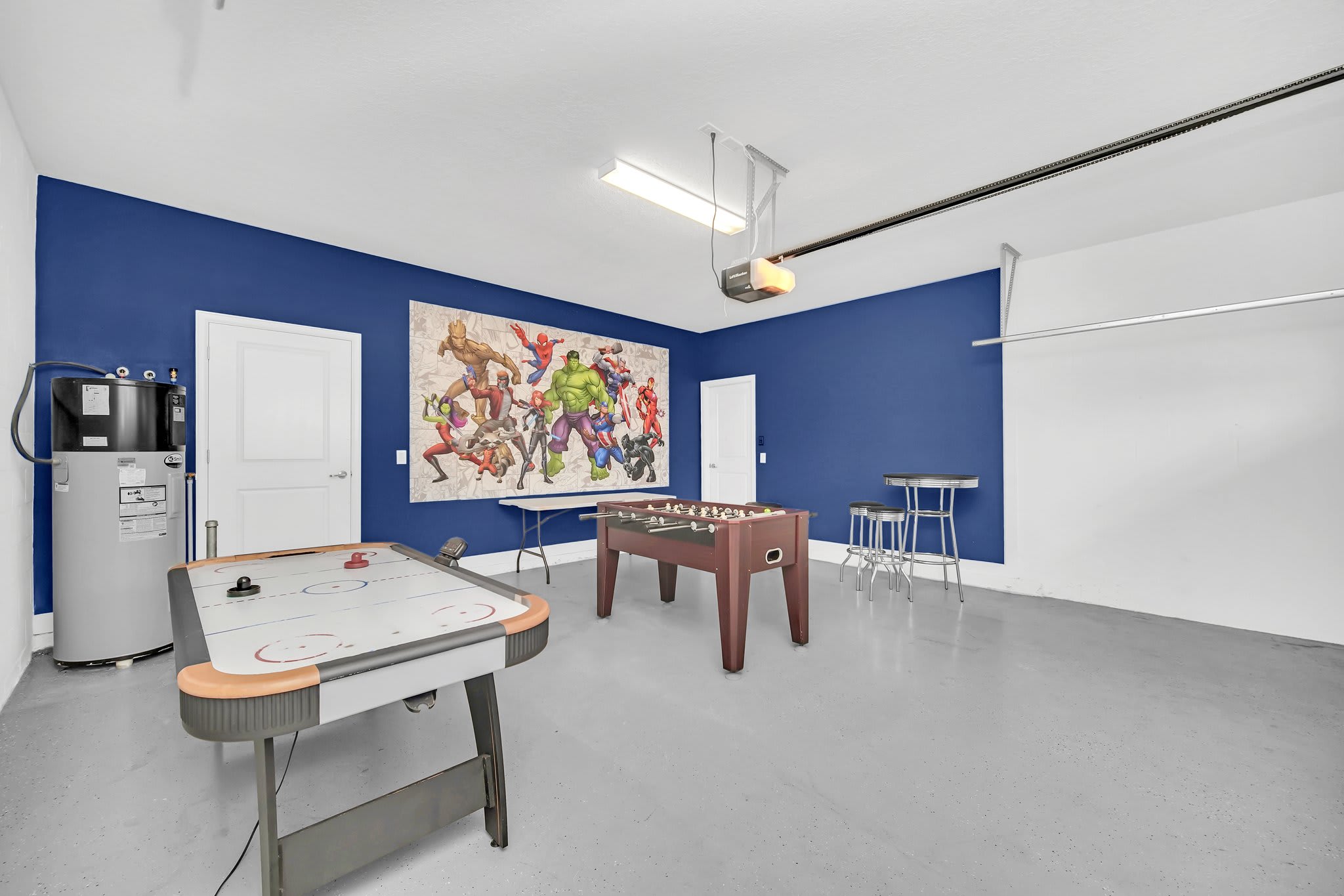 Epic 8B Villa Projector Theater Pool in Gated Community | Photo 43
