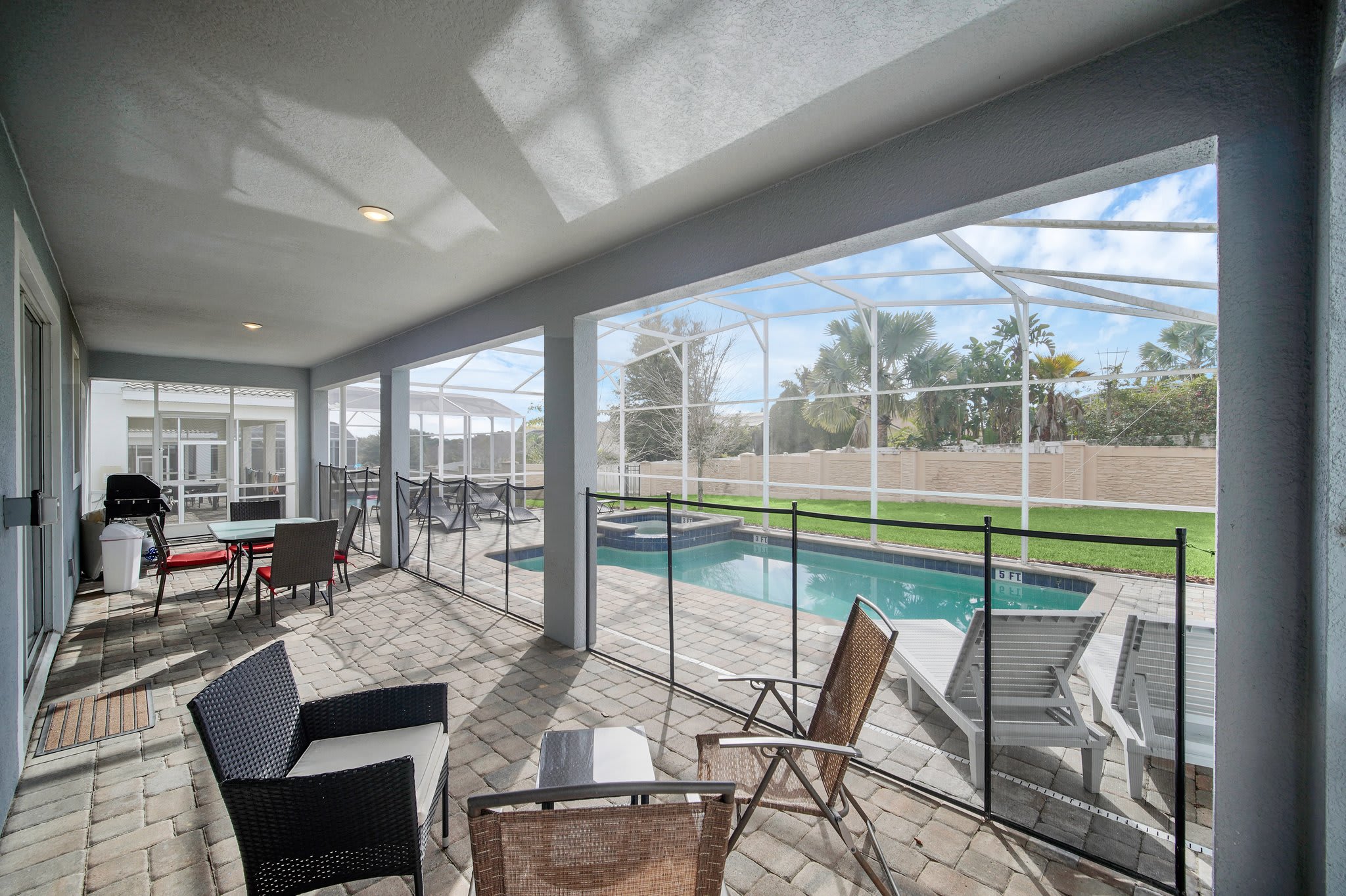 Epic 8B Villa Projector Theater Pool in Gated Community | Photo 44