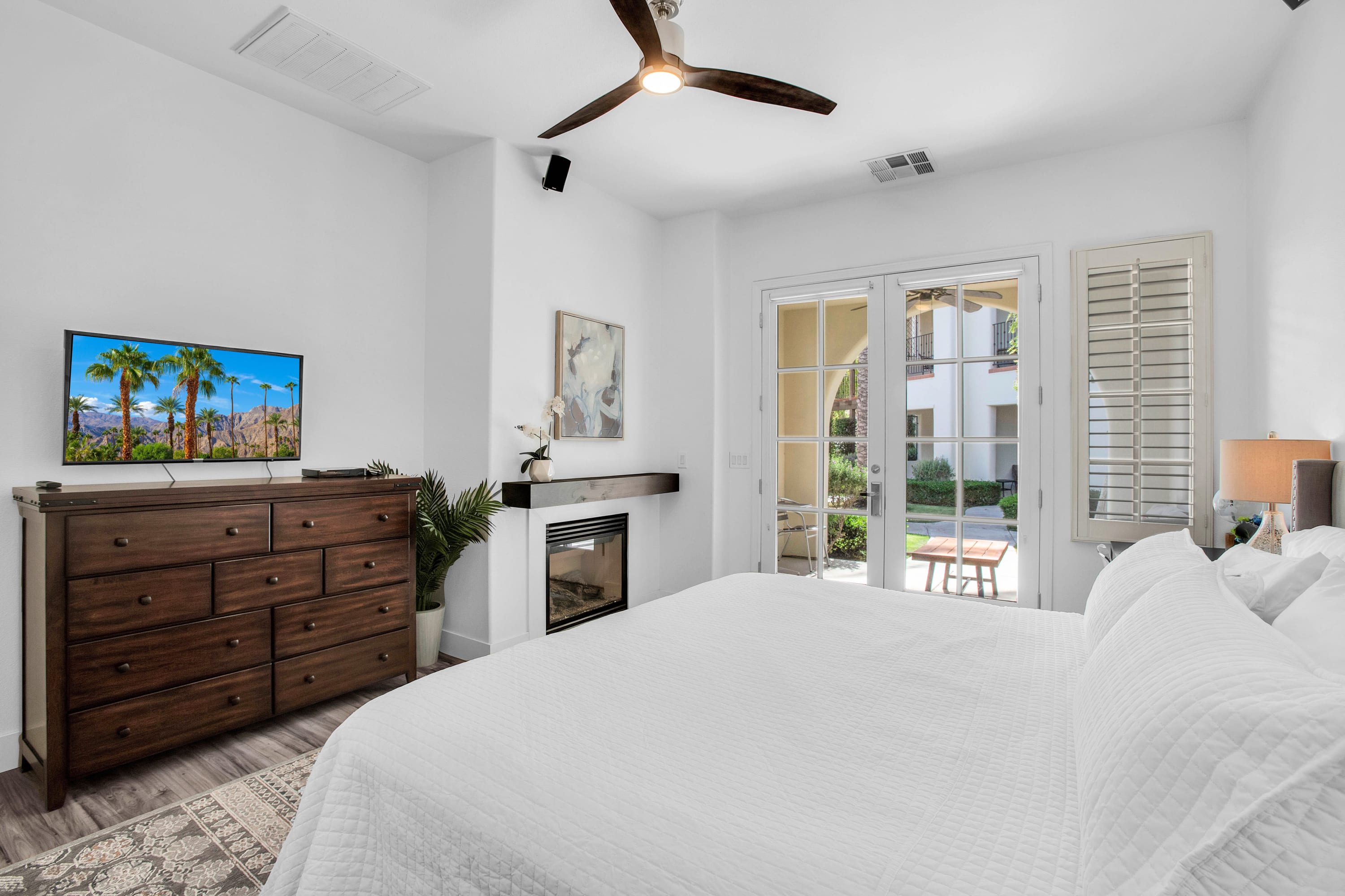 Remodeled Desert Studio Hideaway #B - Photo 3