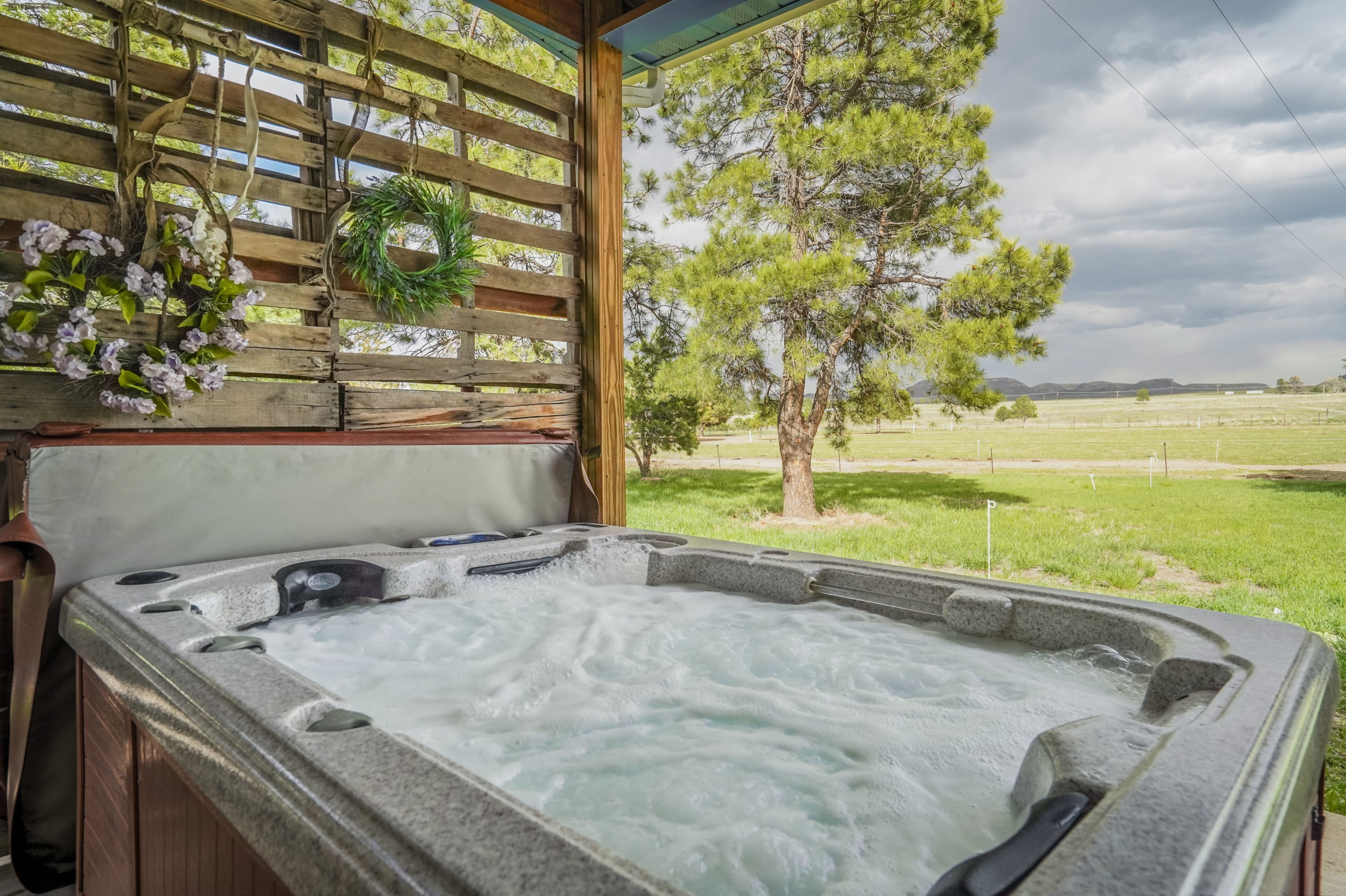 3BD |Cowboy Quarters Retreat Experience — Larkspur, CO — vacation rental
