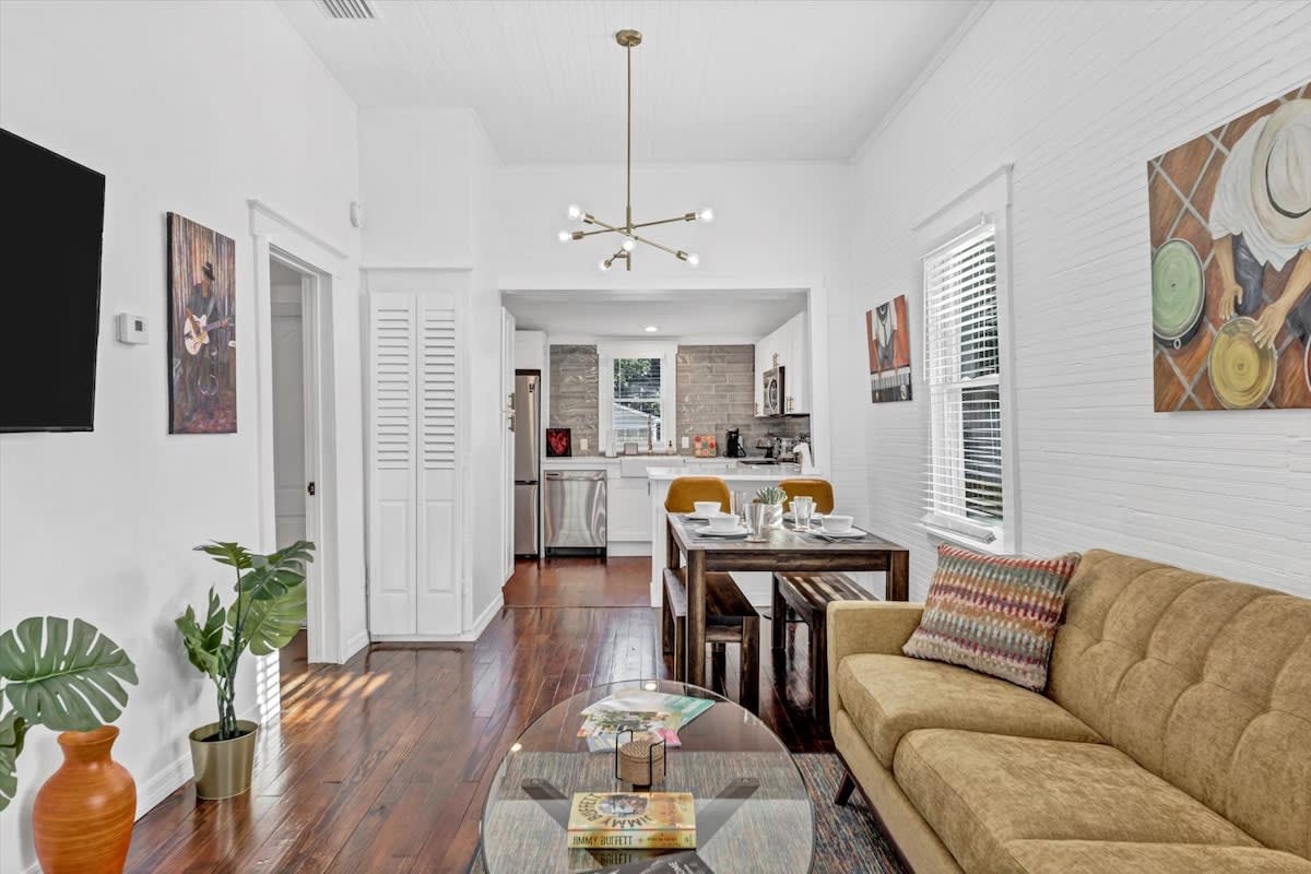 Casita Ybor - Historic 2/1 - Newly renovated!