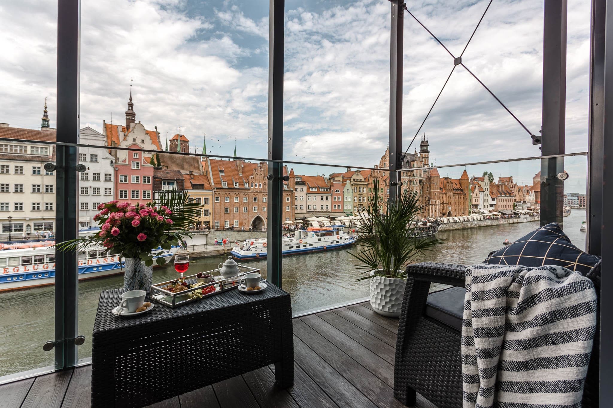 Deo Plaza 210AB | Modern Apartment | WiFi — Gdańsk, Województwo pomorskie — vacation rental