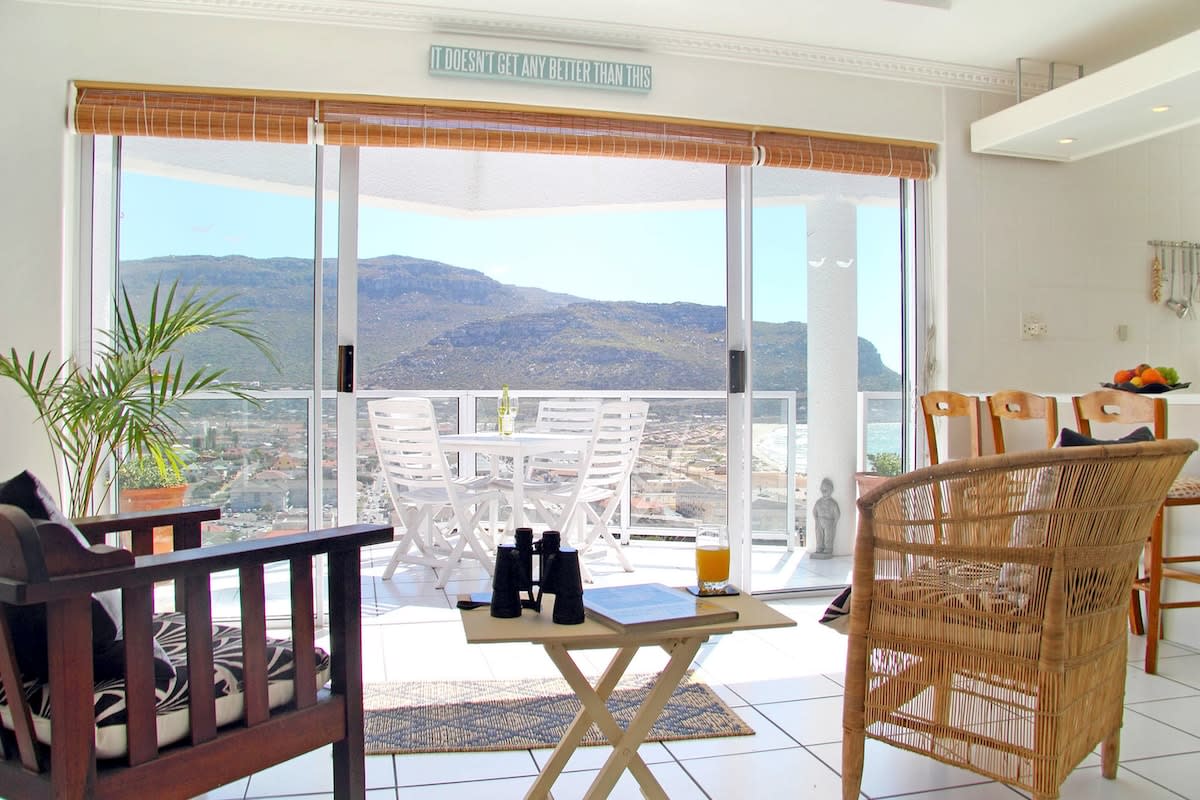 Crow's Nest Fish Hoek Apartment — Fish Hoek, Cape Town — vacation rental