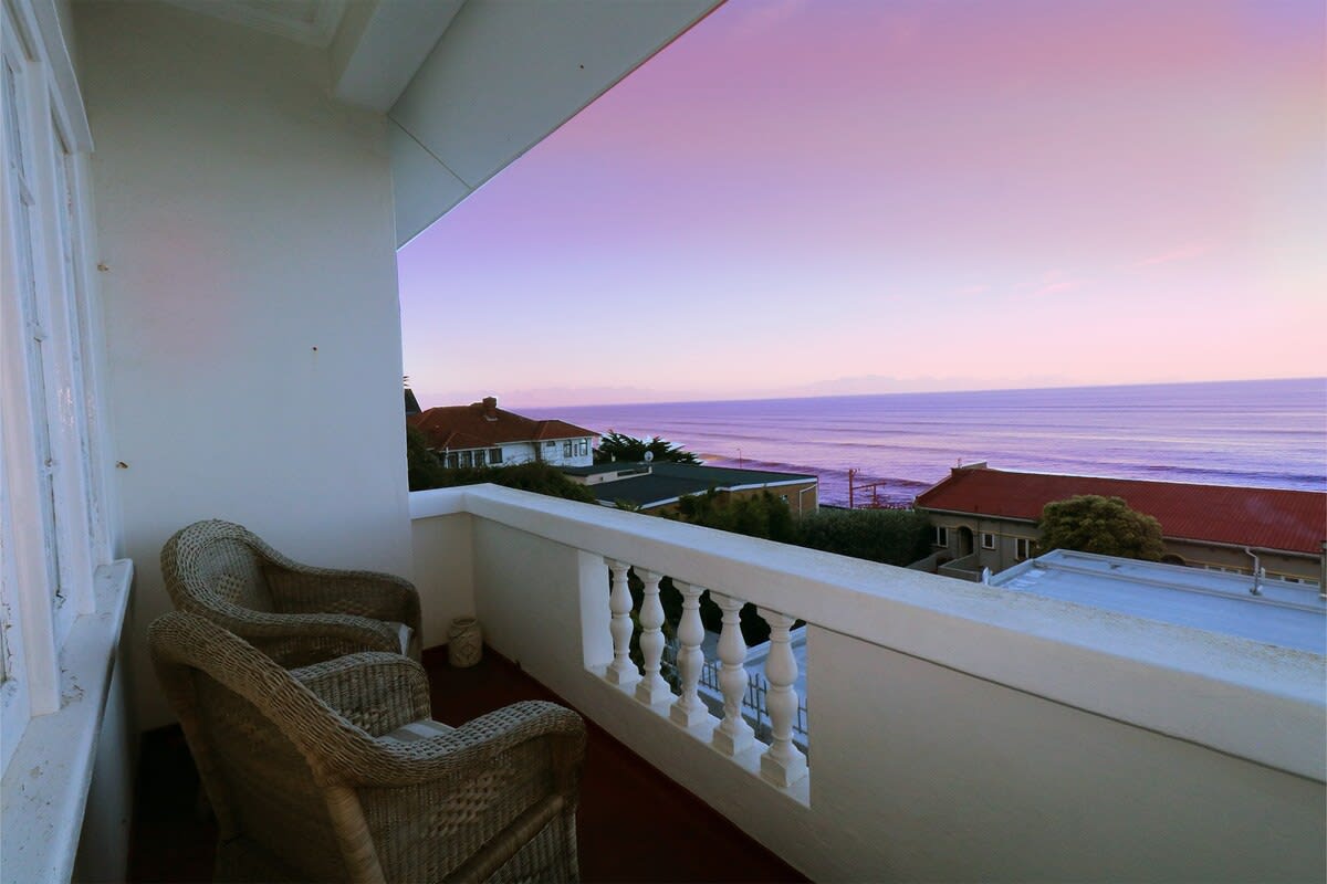 View 10