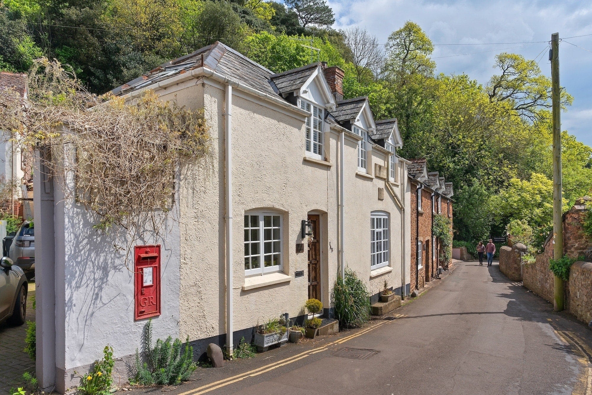 Modern Apartment in an 18th Century Cottage — Dunster, England — vacation rental