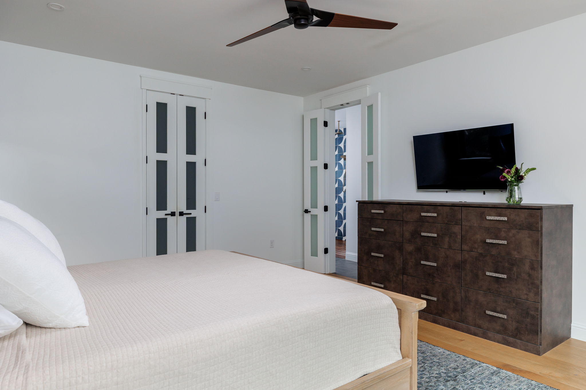 3 BR, Walk In Showers, South Side | Zilker Zen