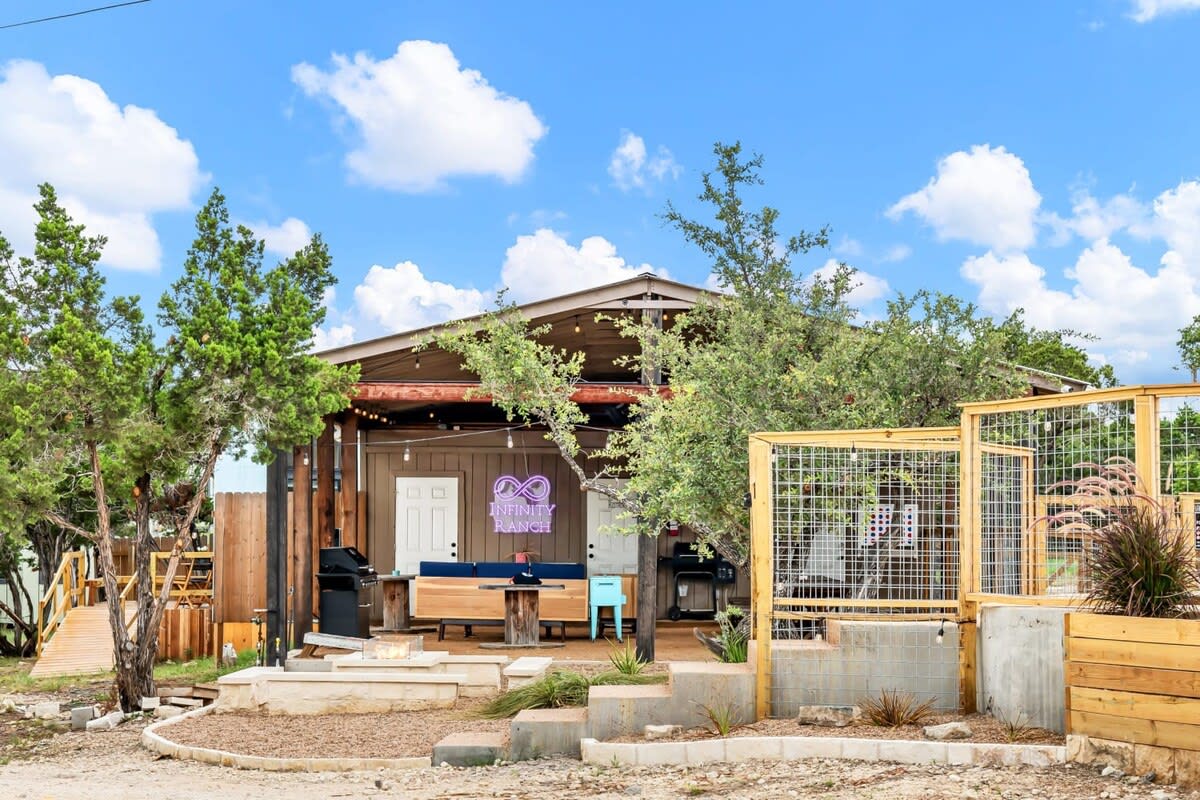 Adorable & Cozy Tiny House #5 @Infinity Ranch