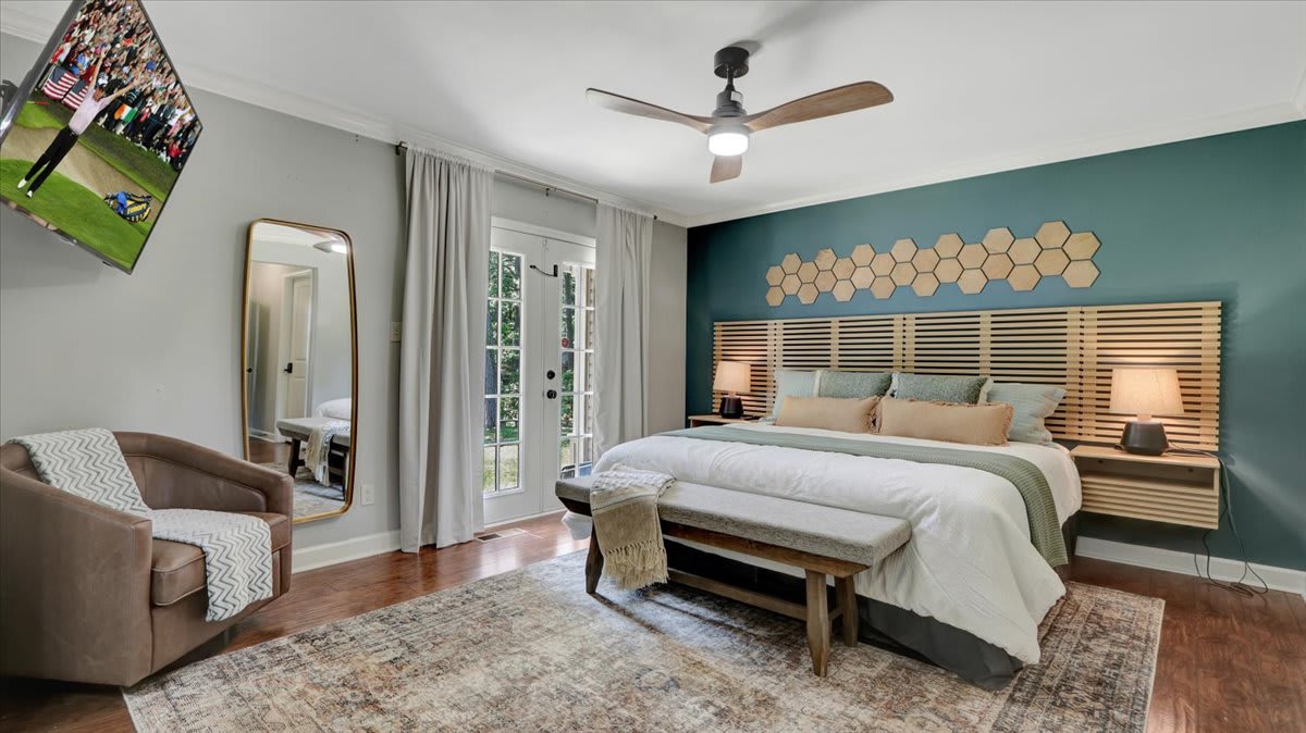 Spacious Lakefront Home | Pool | Hot Tub | Fire Pit | Games