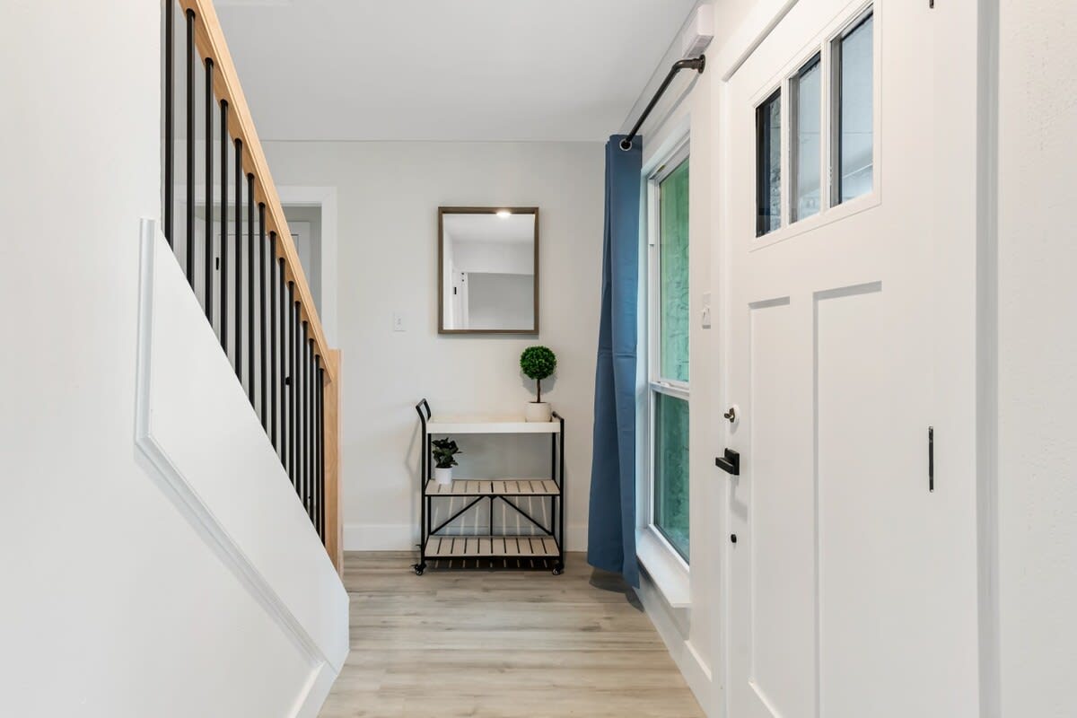 Remodeled 5BR Lux Home w/ Pool & Game Table- Pets!
